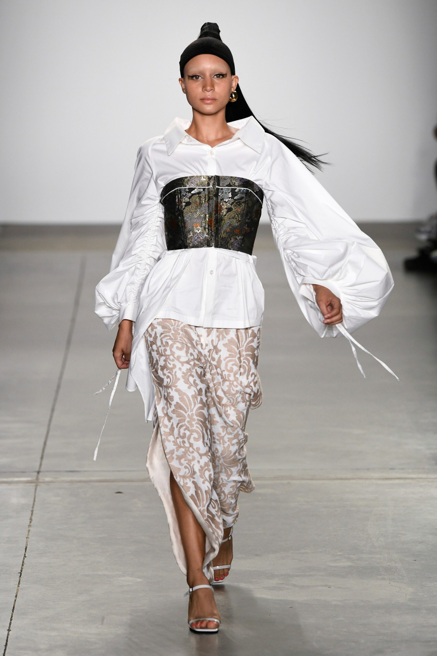 Kim Shui S/S 19 Look 5