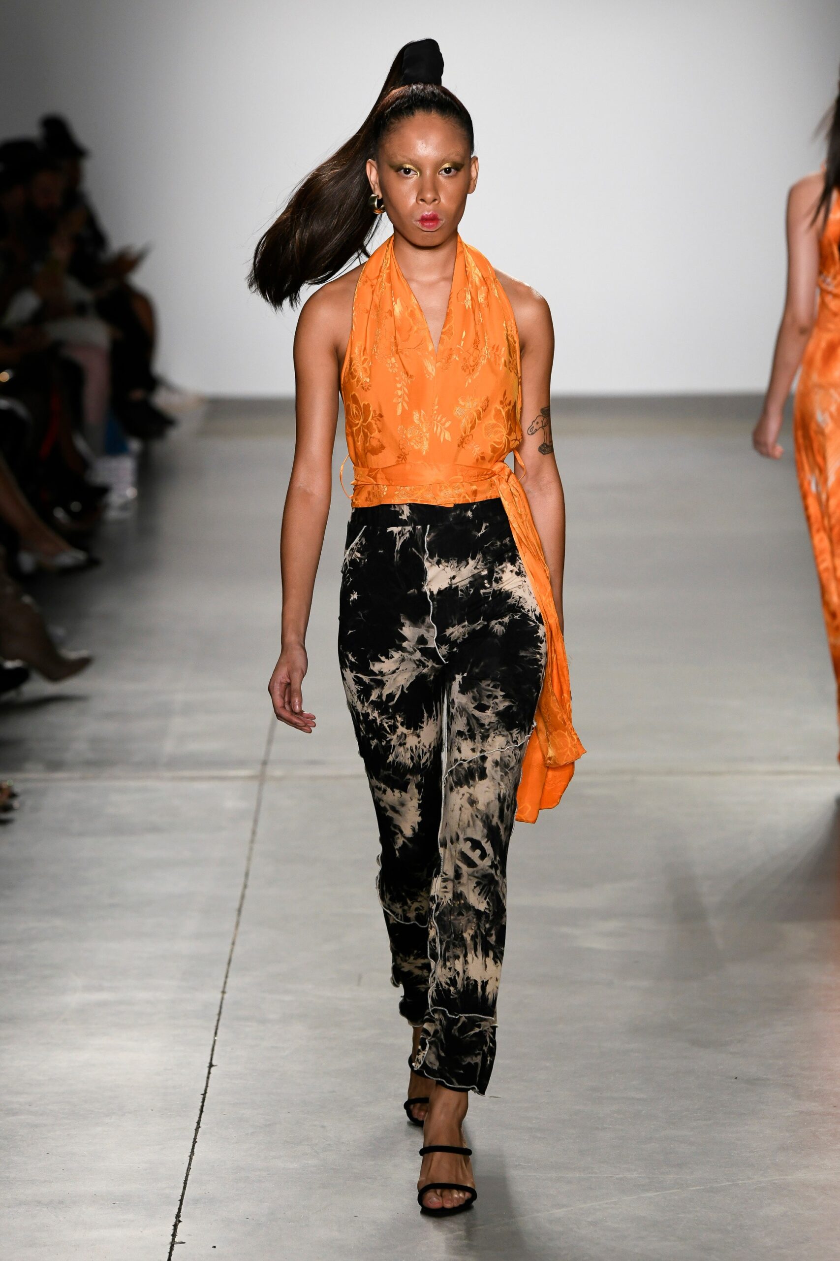 Kim Shui S/S 19 Look 13