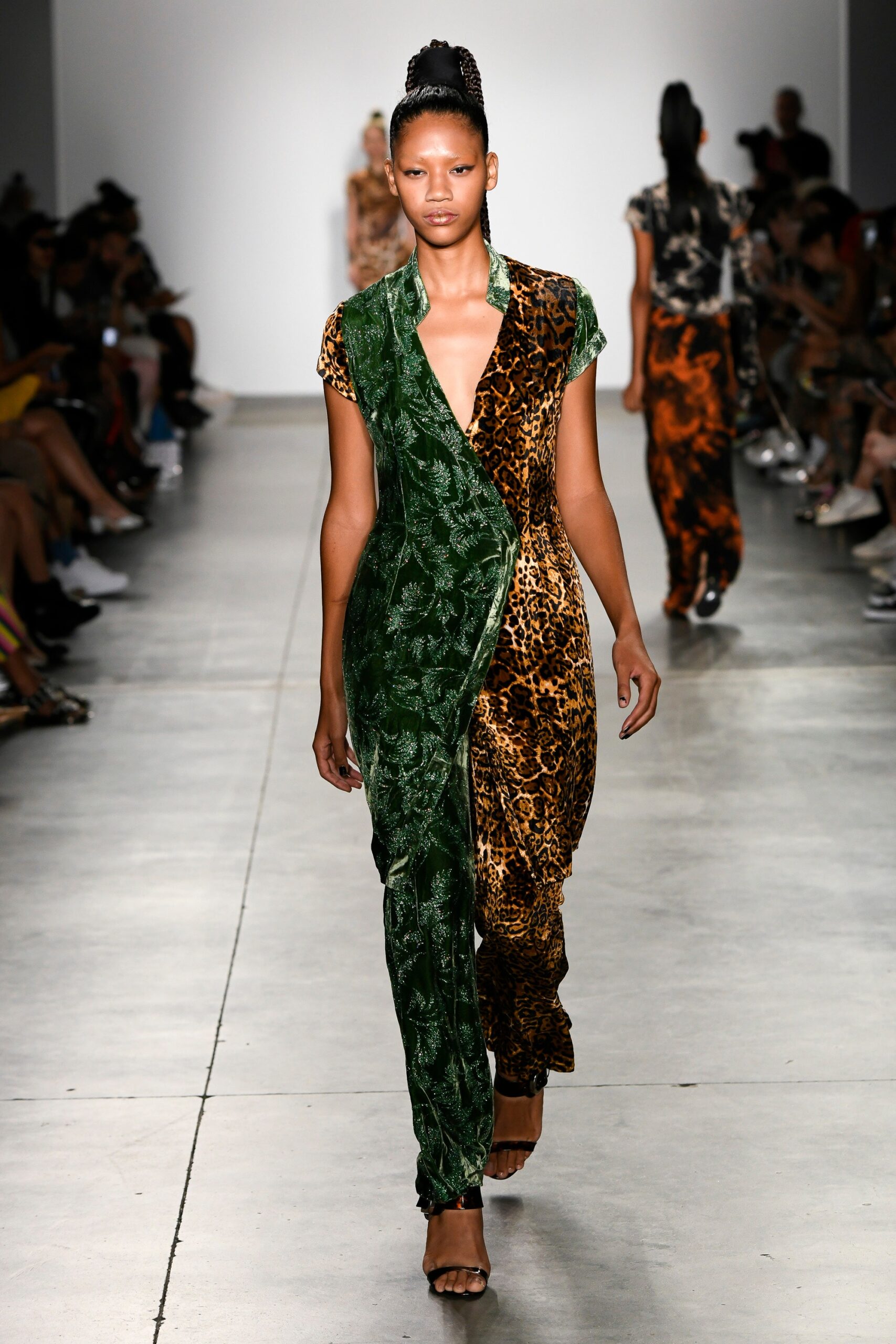 Kim Shui S/S 19 Look 17
