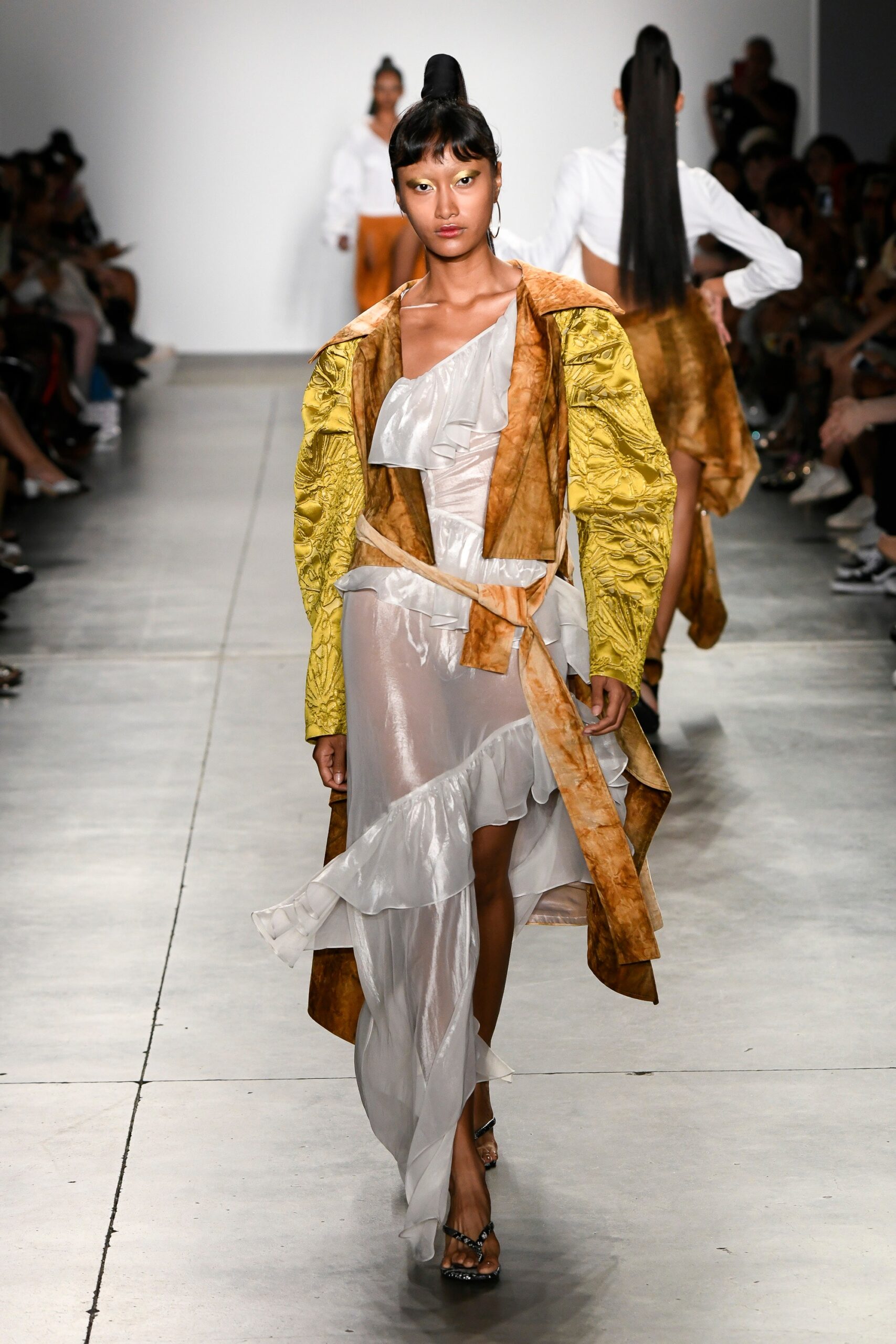 Kim Shui S/S 19 Look 21
