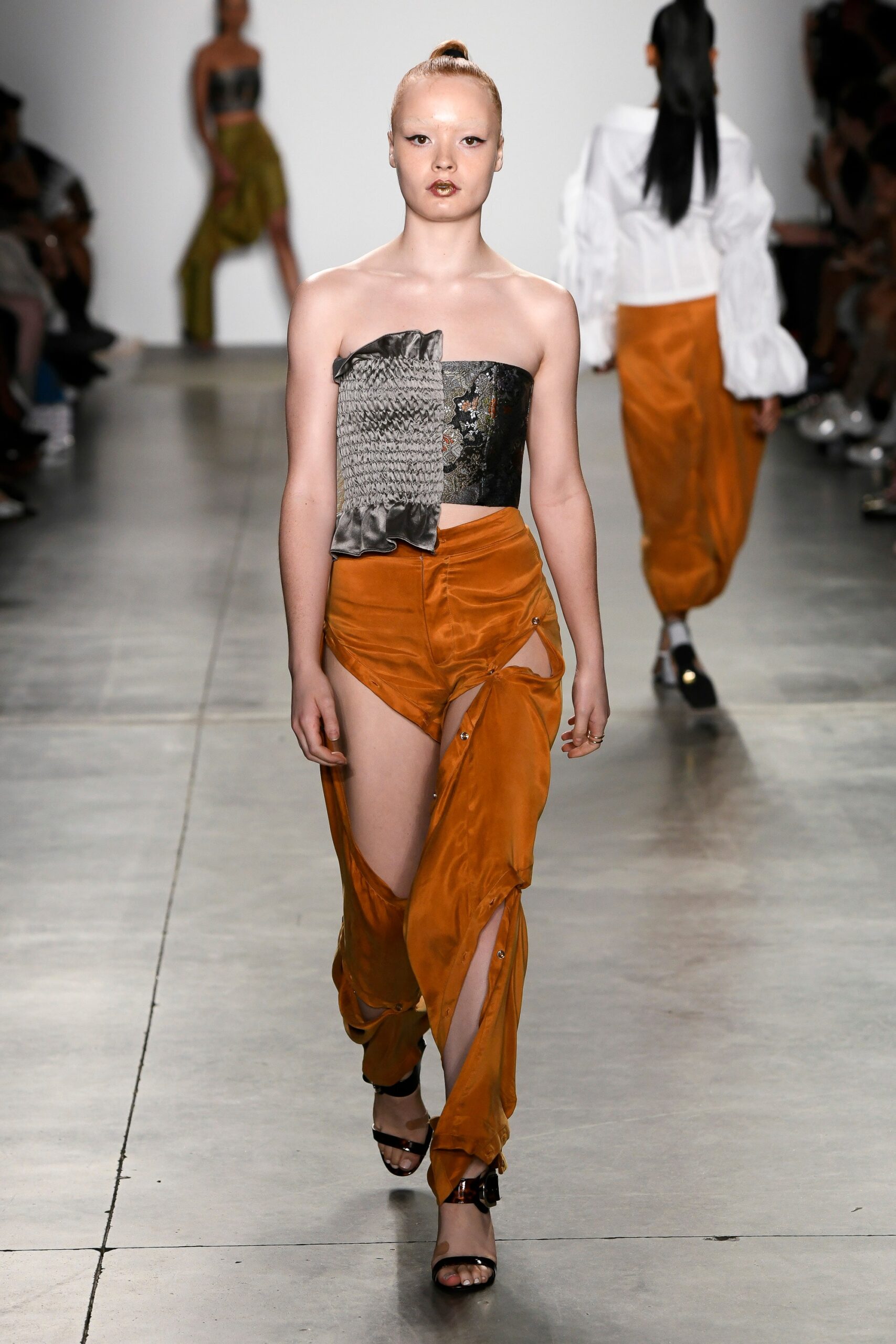 Kim Shui S/S 19 Look 23