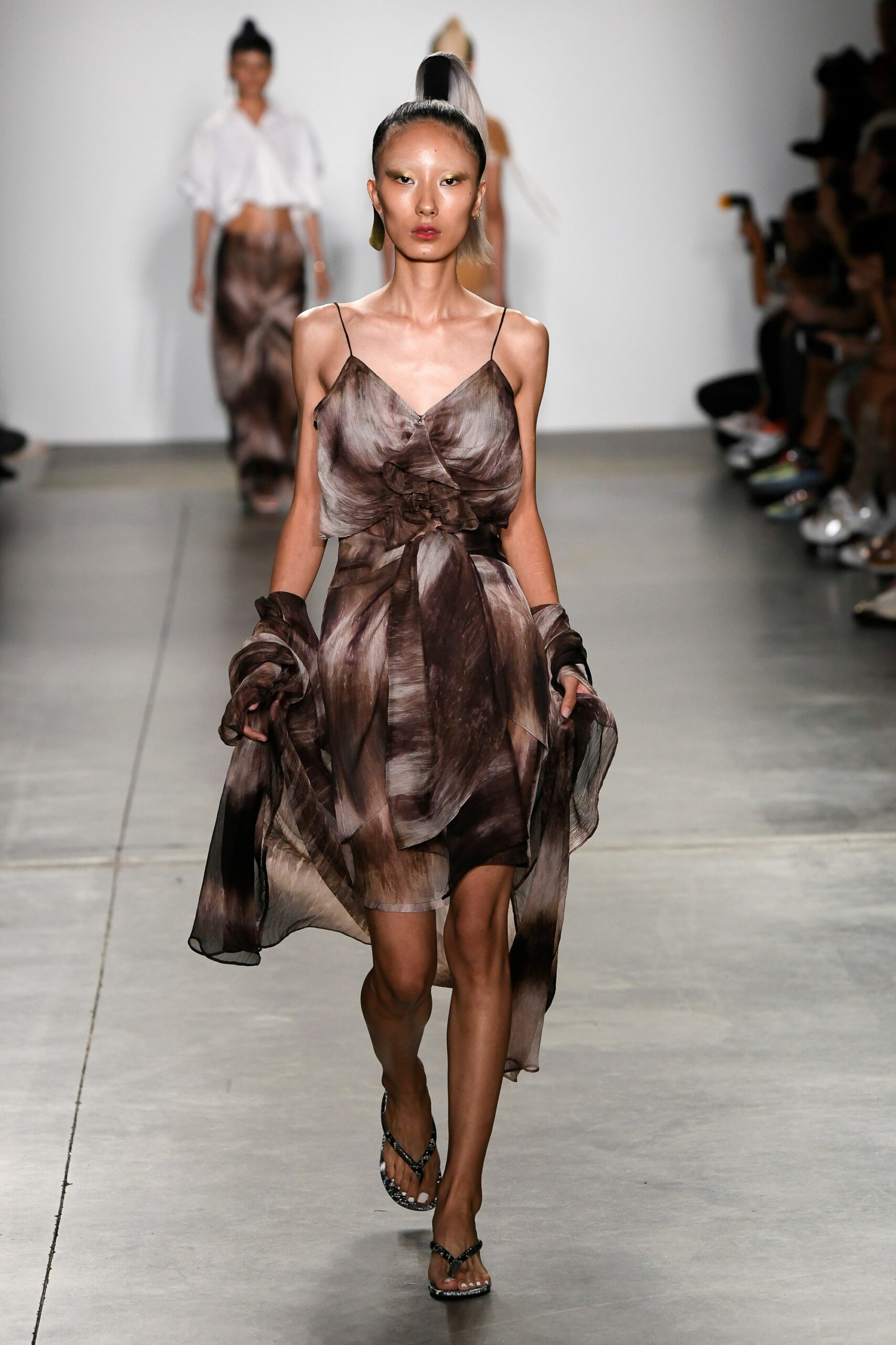 Kim Shui S/S 19 Look 27