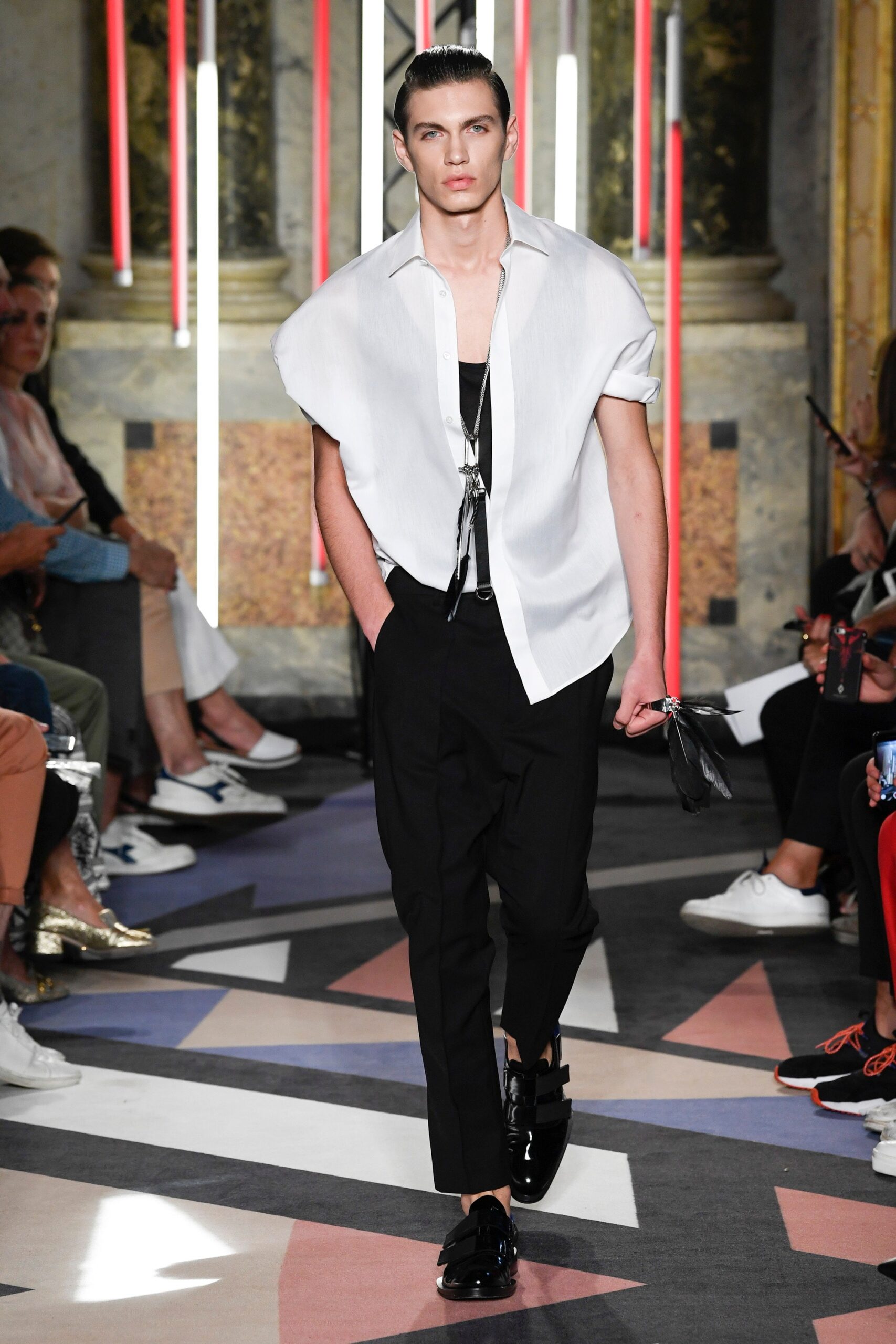 Les Hommes S/S 19 Menswear Look 10