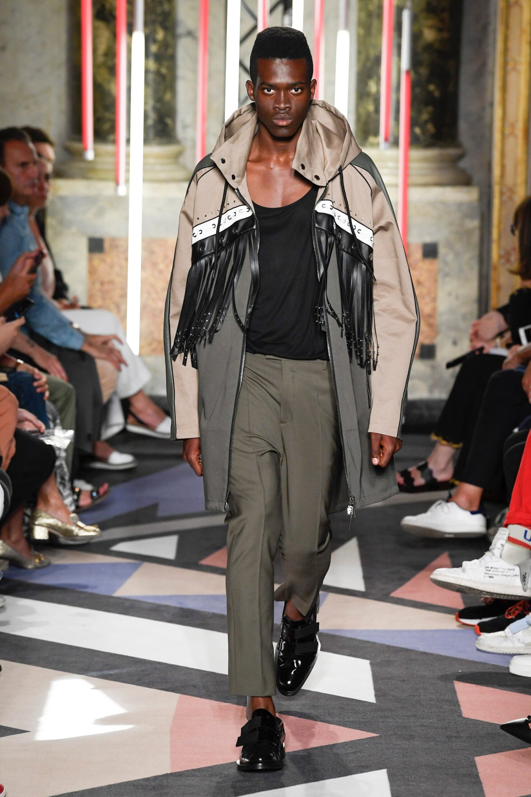 Les Hommes S/S 19 Menswear Look 17