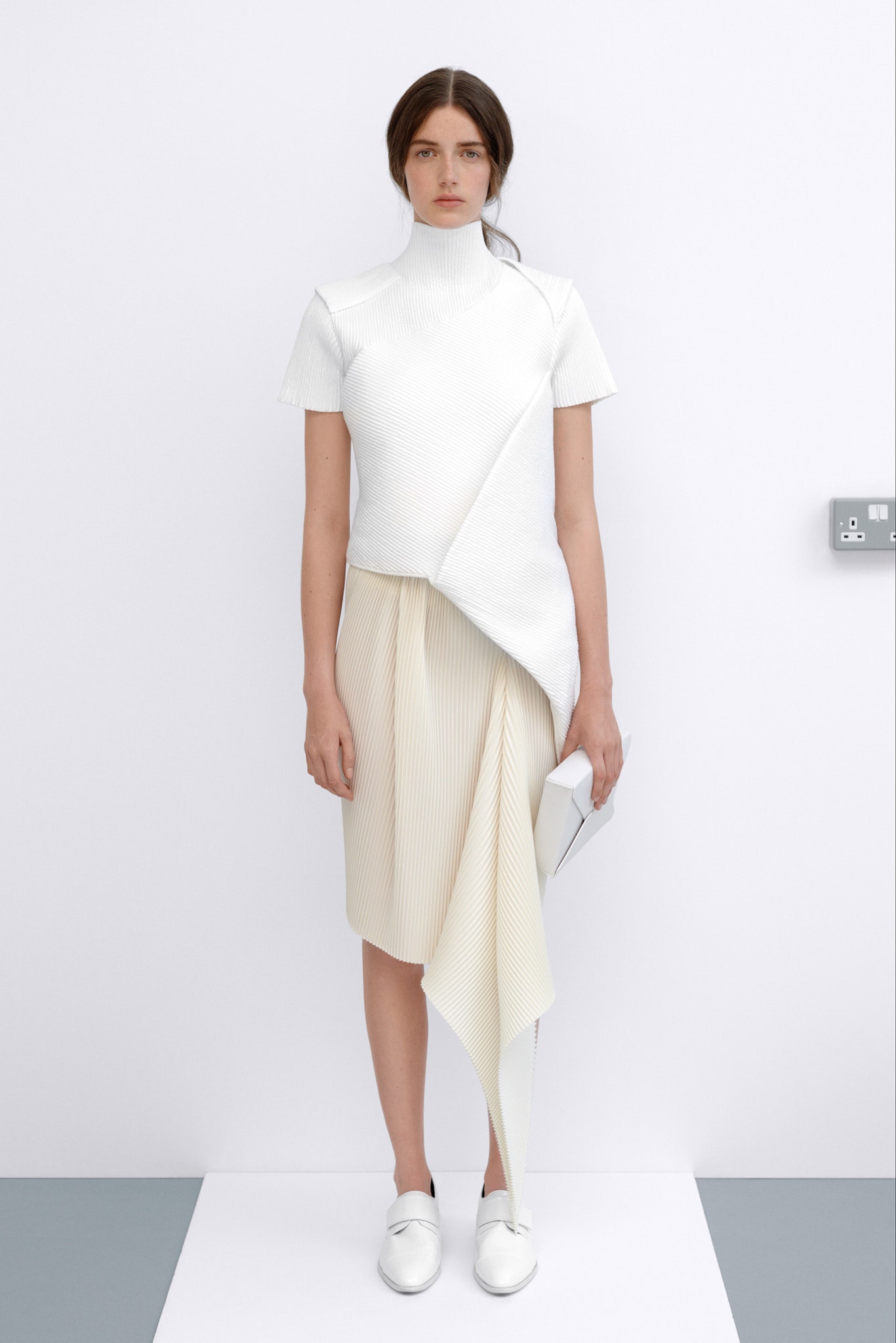 JW Anderson Resort 14 Look 10