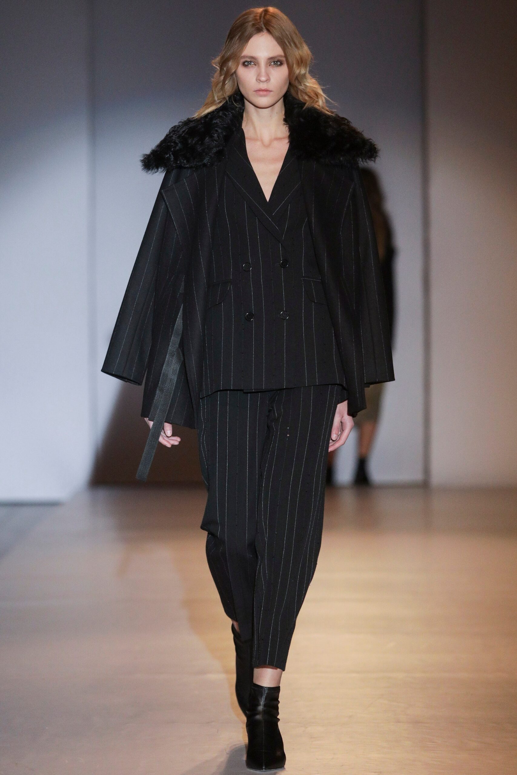 Katerina Kvit Kiev F/W 17 Look 13