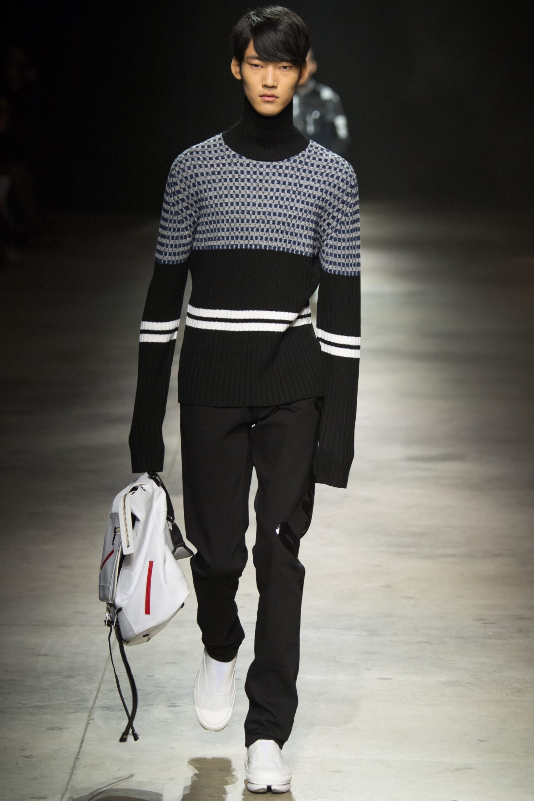 Kenzo F/W 16 Menswear Look 18
