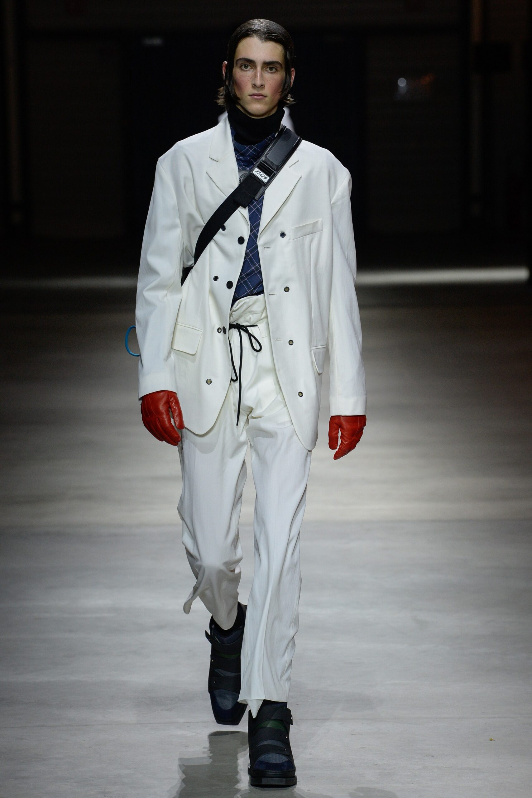 Kenzo F/W 17 Menswear Look 31