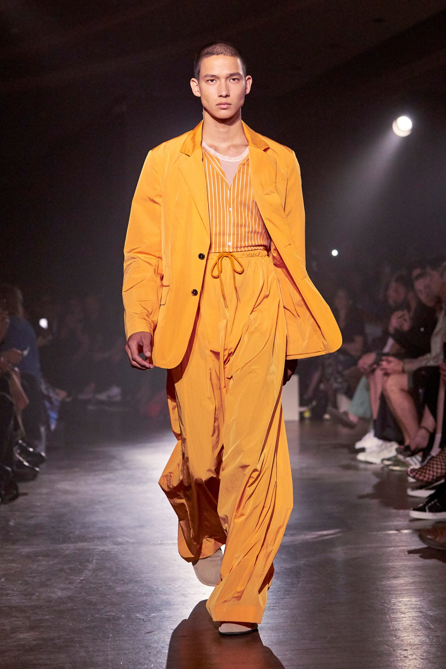 Kenzo S/S 19 Menswear Look 2