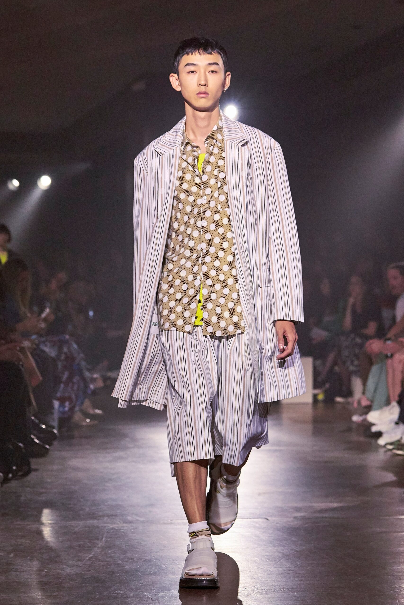 Kenzo S/S 19 Menswear Look 25