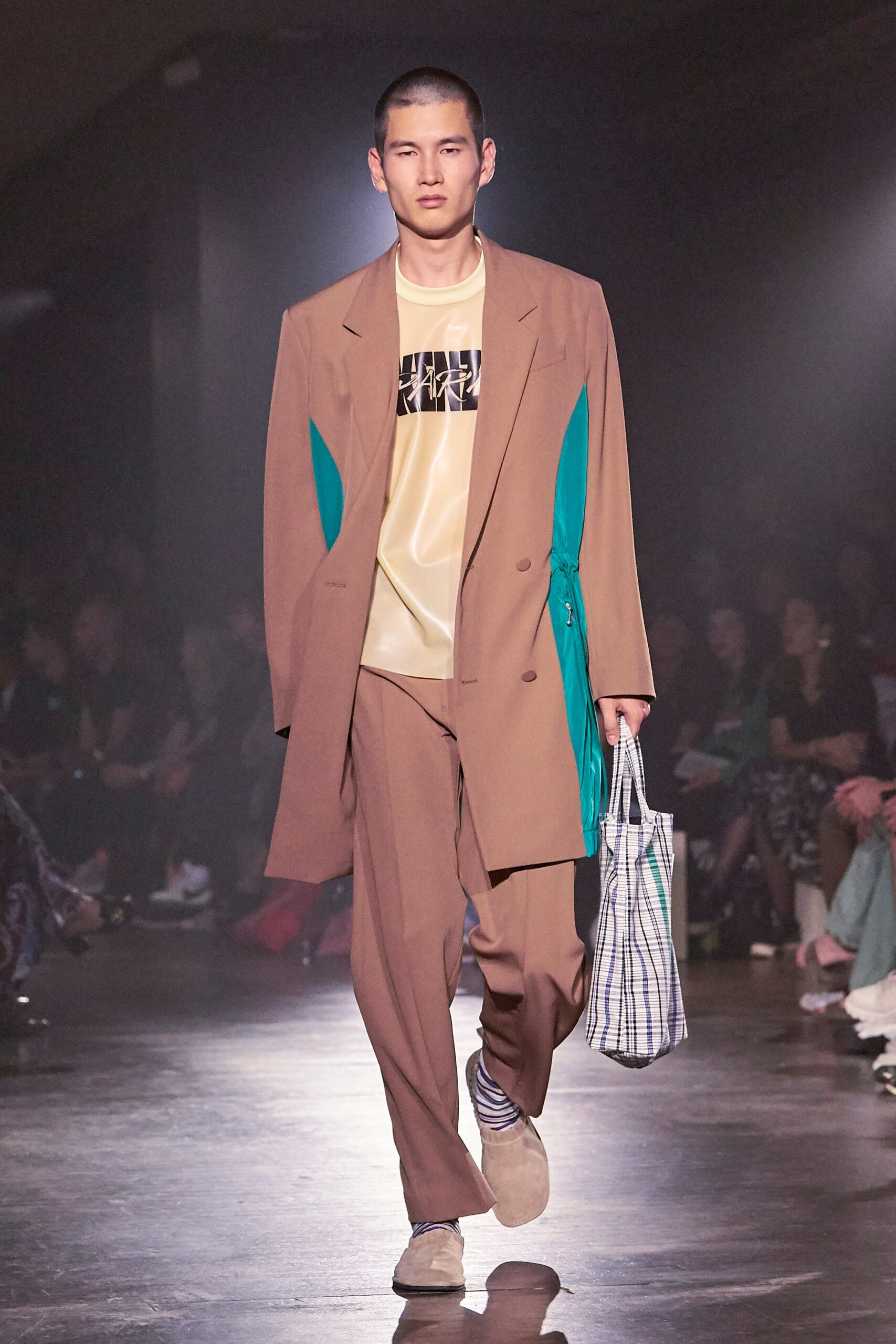 Kenzo S/S 19 Menswear Look 28