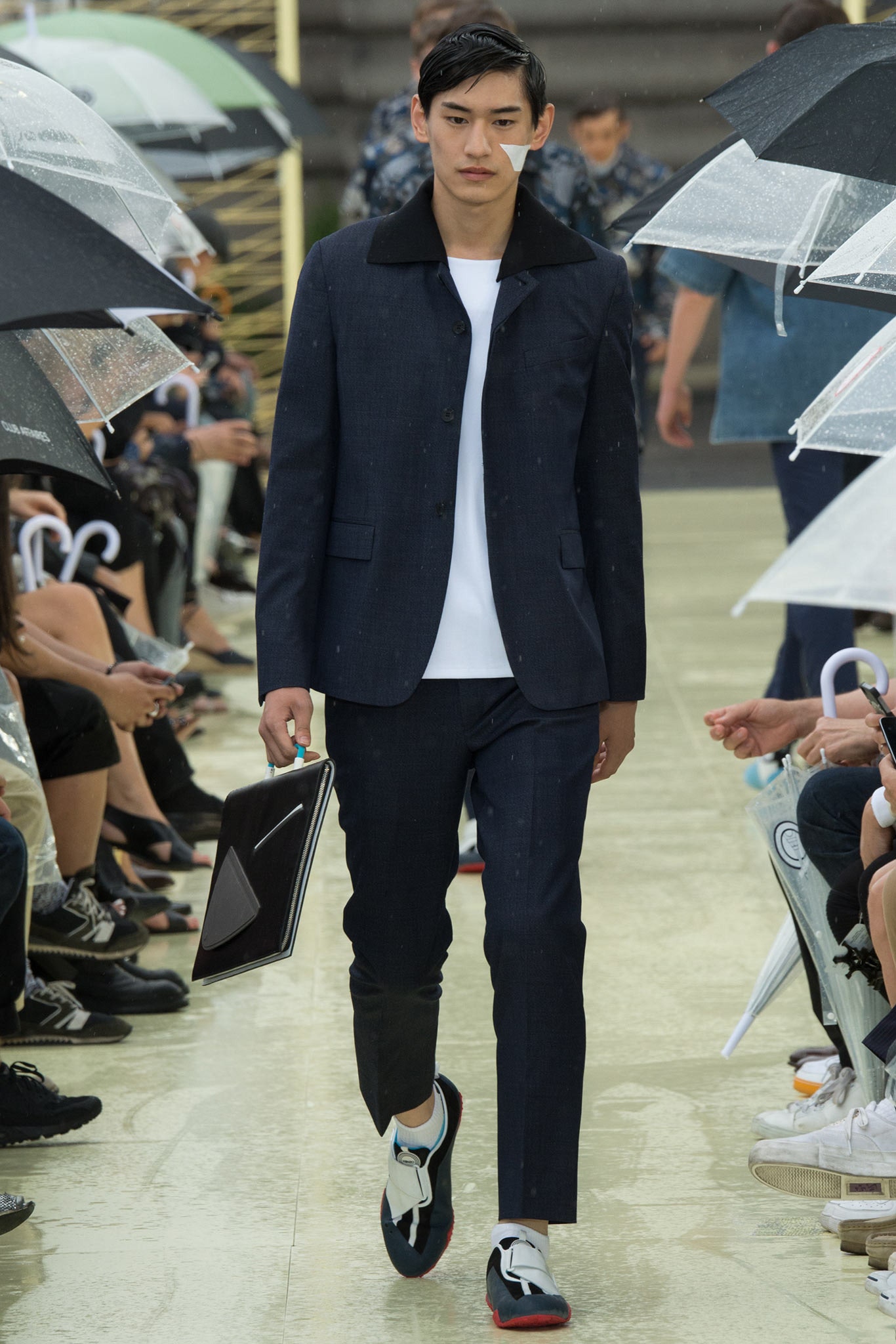 Kenzo S/S 15 Menswear Look 39