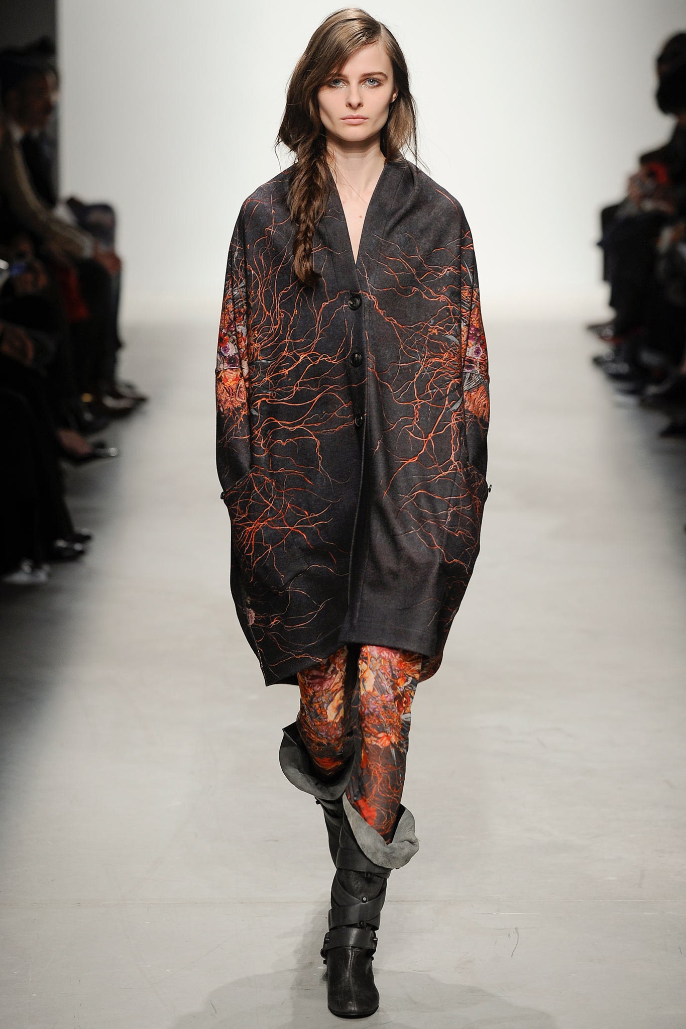 Leonard Paris F/W 14 Look 14