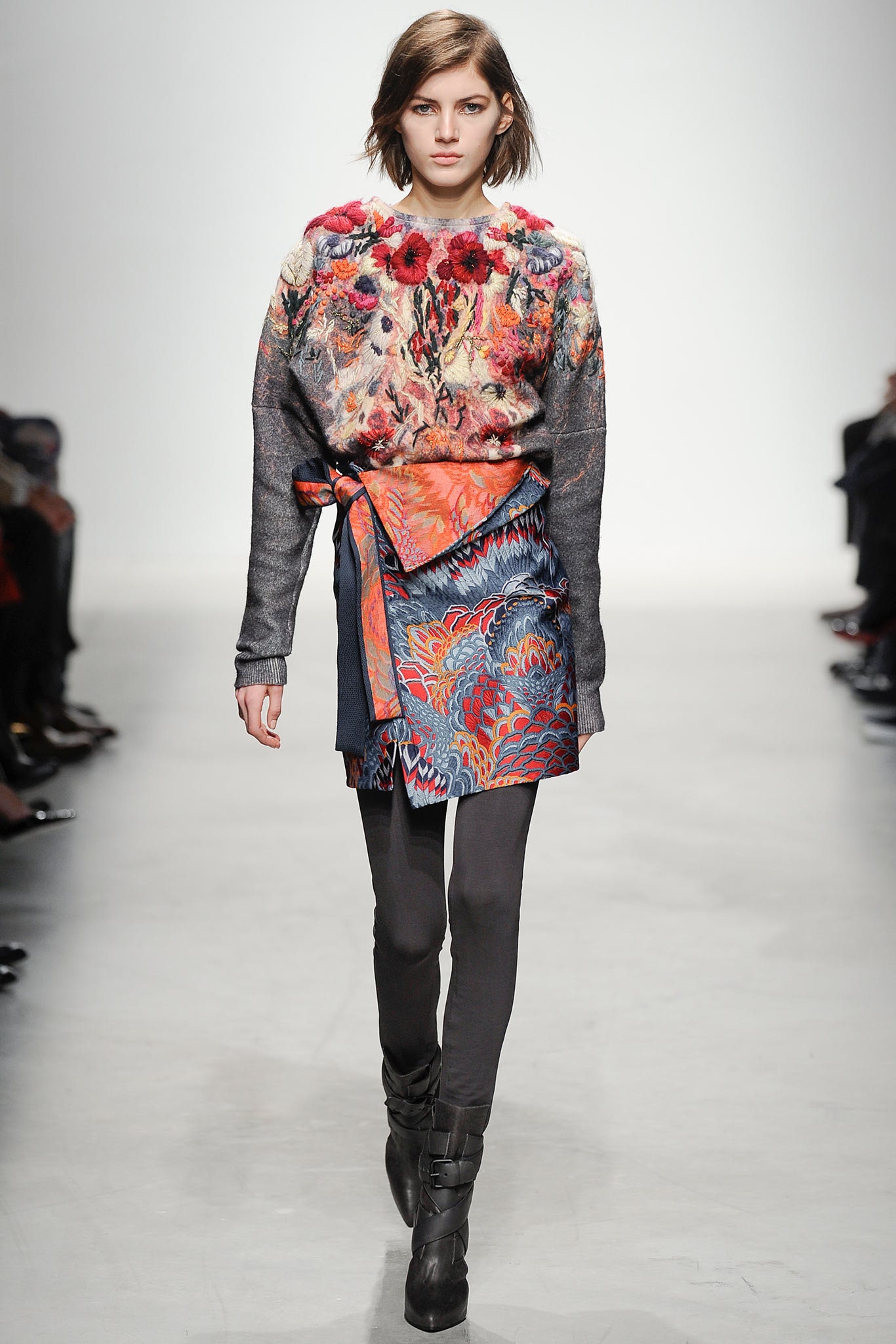Leonard Paris F/W 14 Look 16