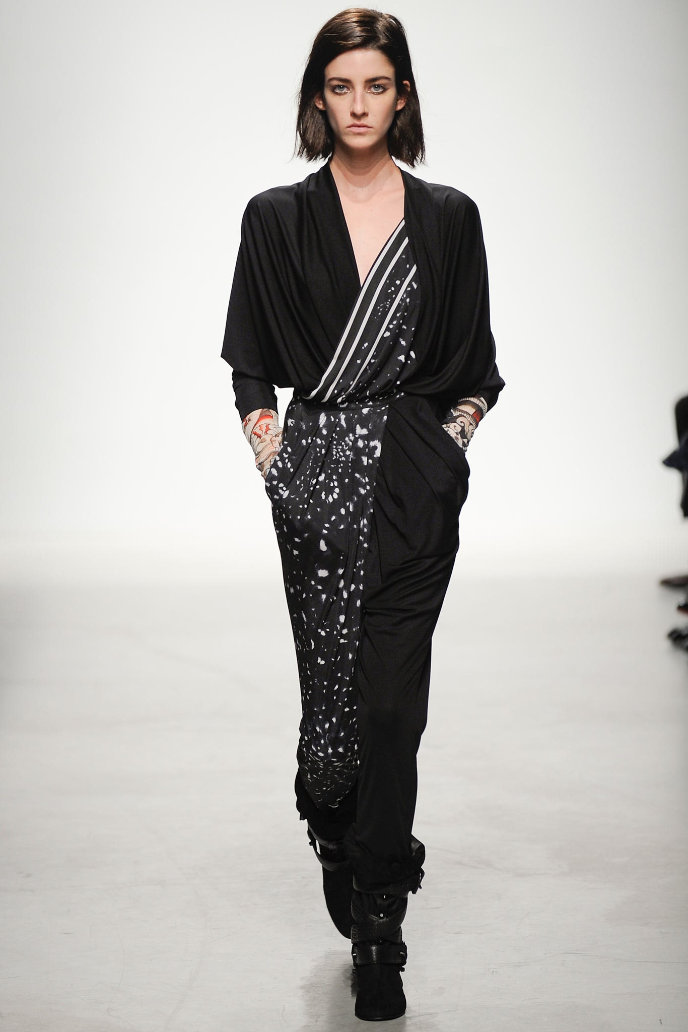 Leonard Paris F/W 14 Look 30