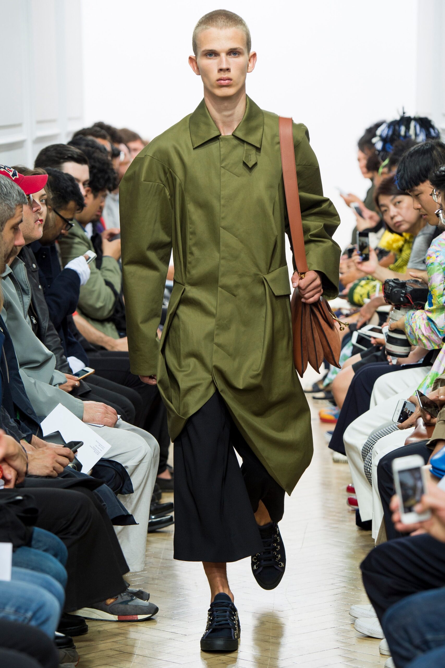JW Anderson S/S 17 Menswear Look 2