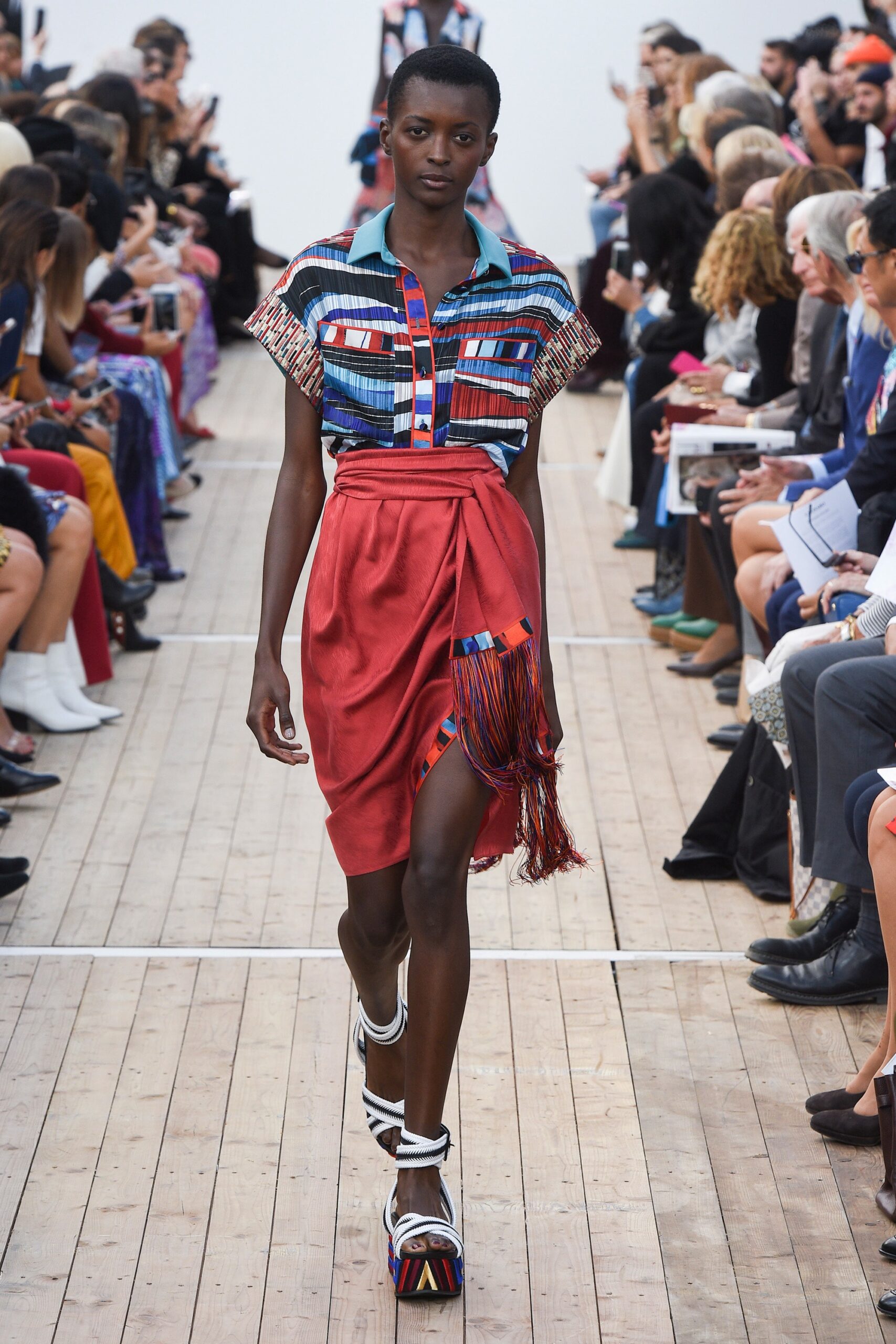 Leonard Paris S/S 19 Look 9