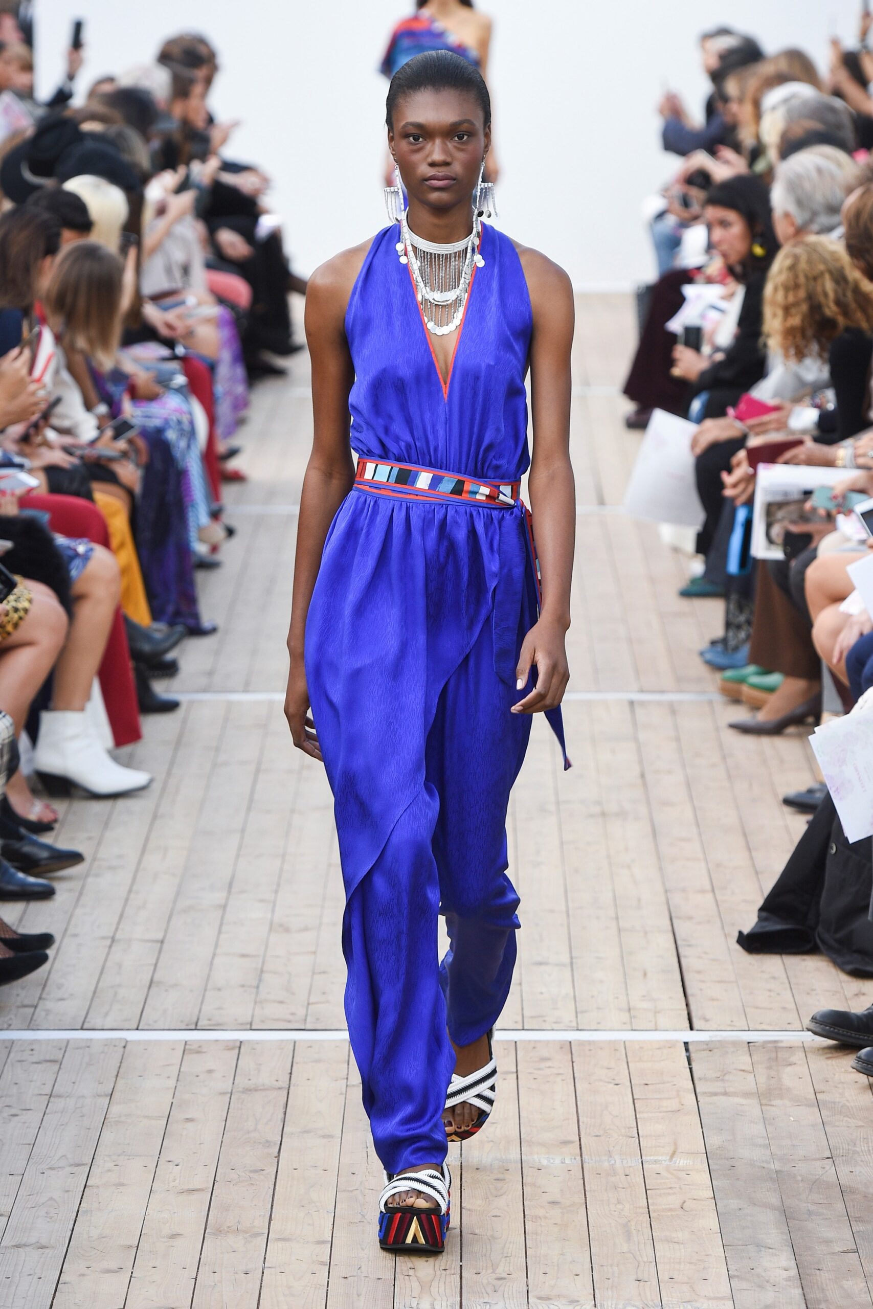 Leonard Paris S/S 19 Look 11