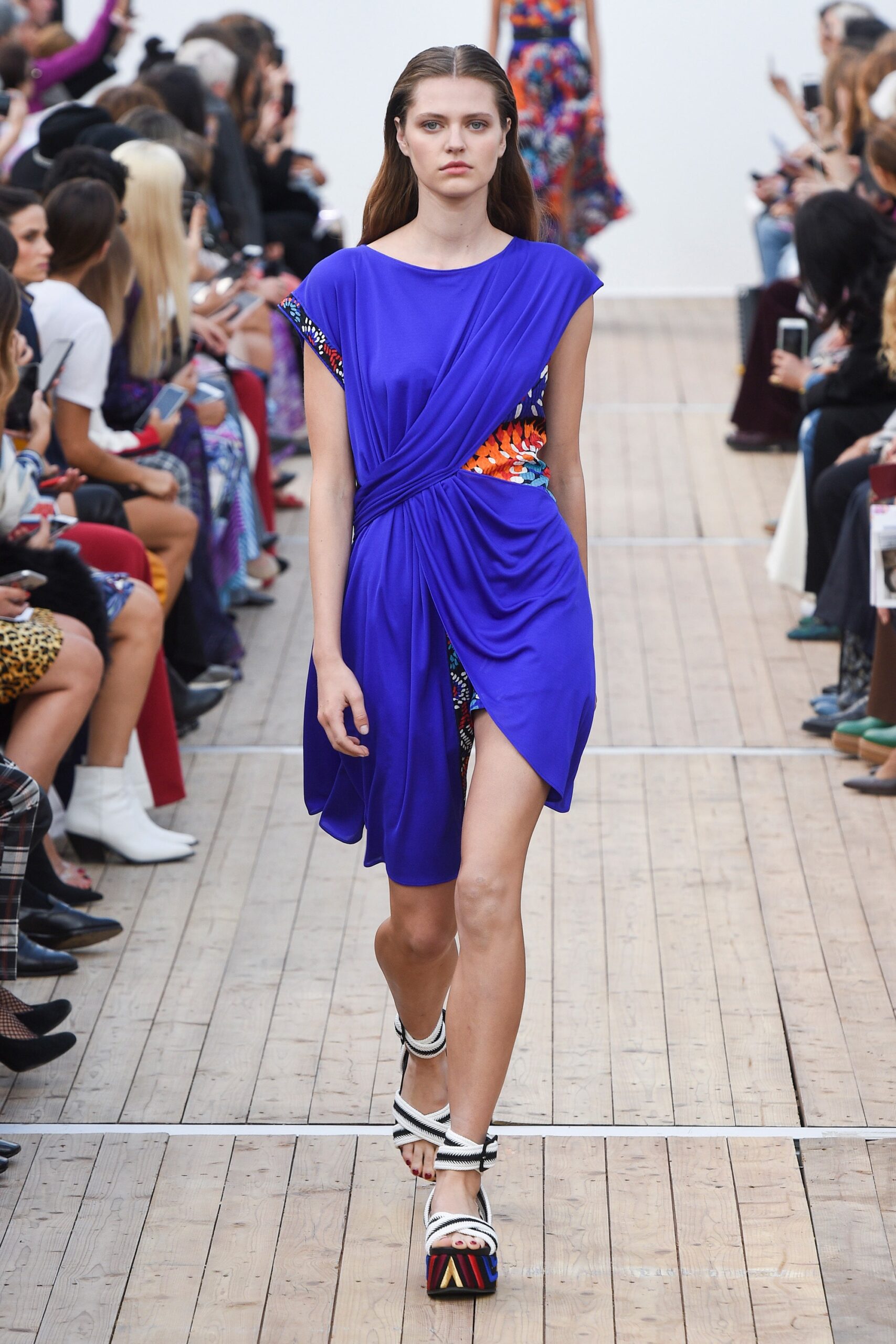 Leonard Paris S/S 19 Look 14