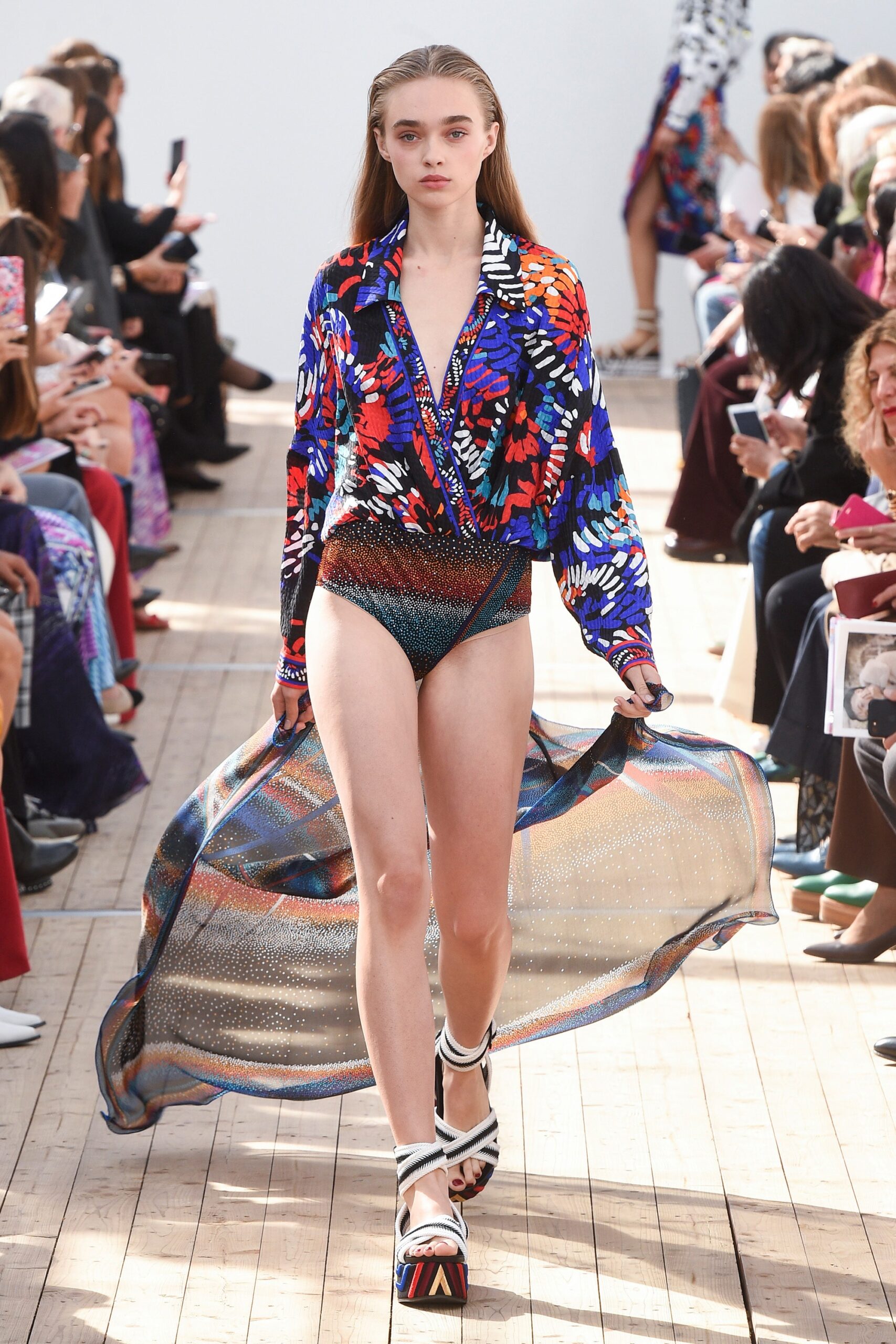 Leonard Paris S/S 19 Look 17