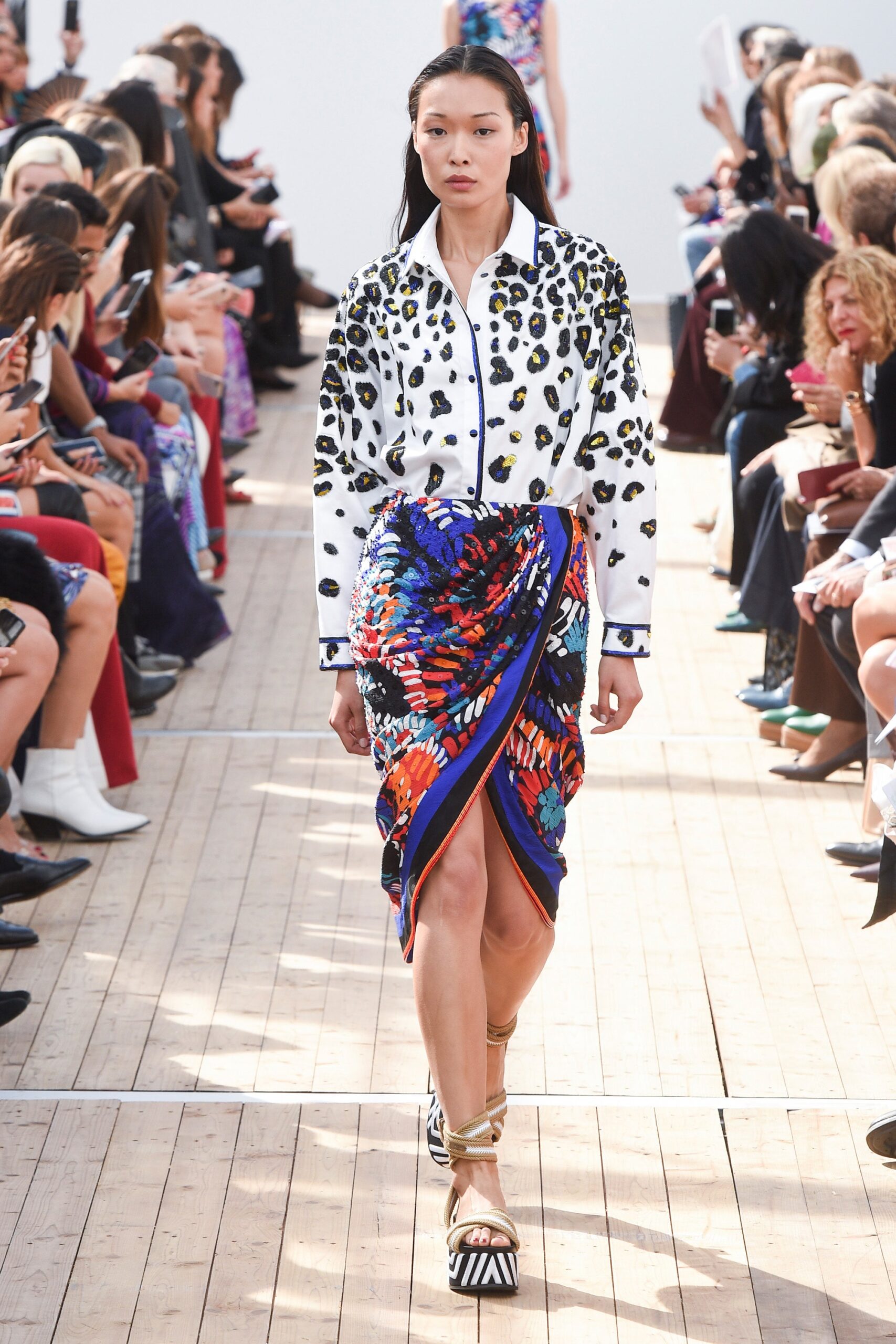 Leonard Paris S/S 19 Look 18