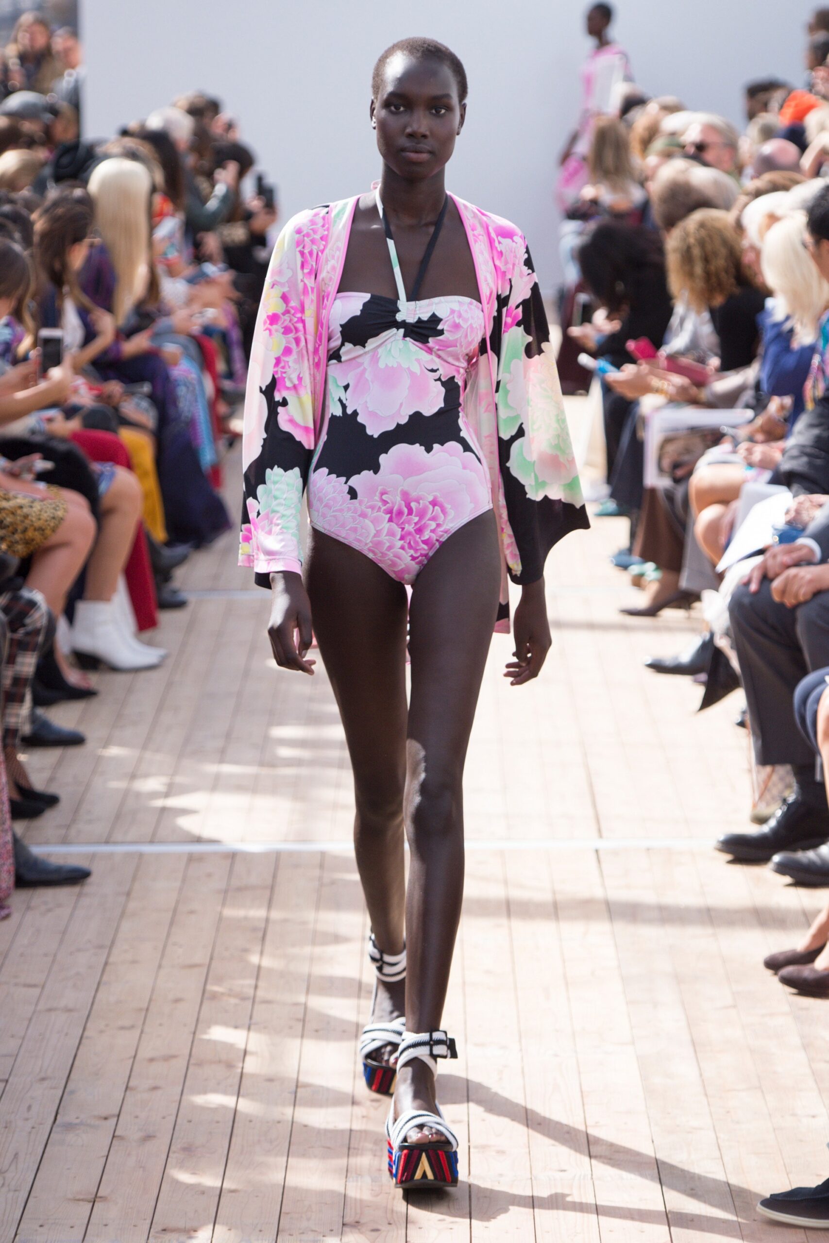 Leonard Paris S/S 19 Look 22