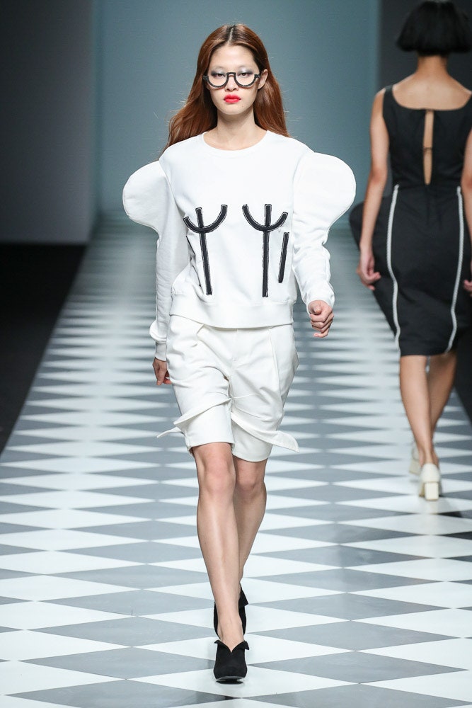 Kiok Seoul S/S 18 Look 23