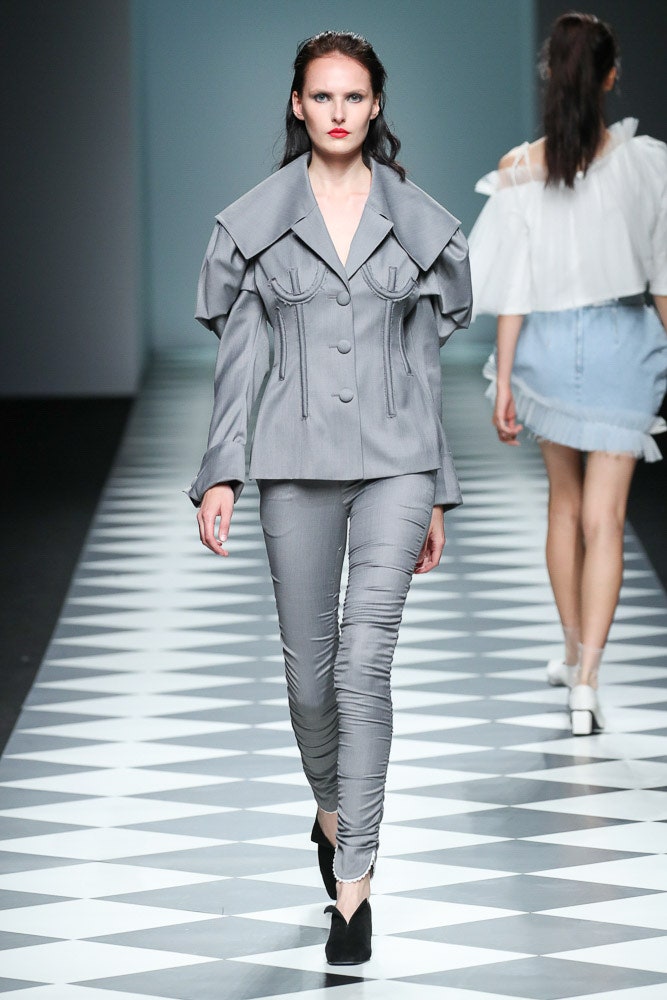 Kiok Seoul S/S 18 Look 34