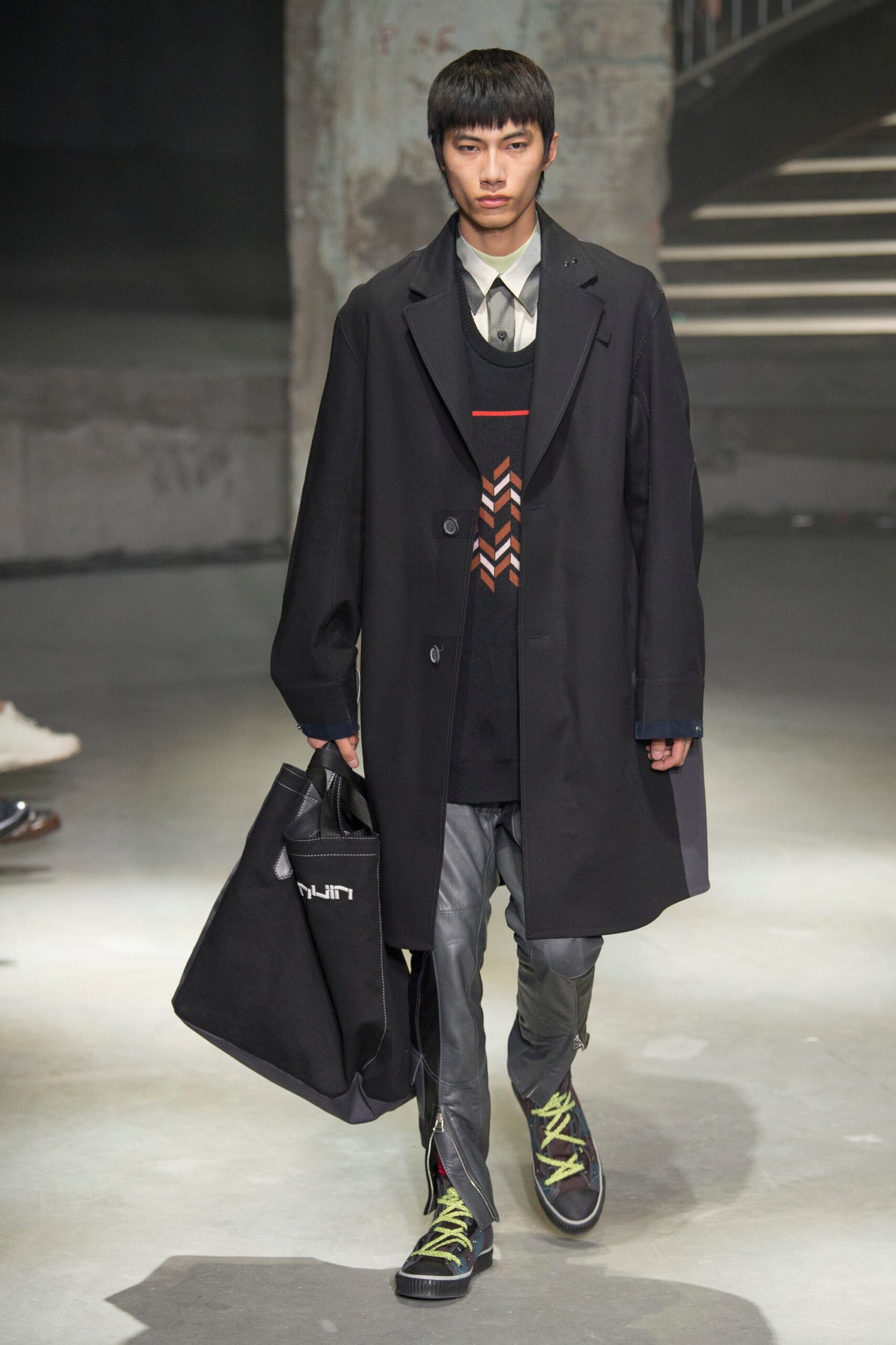 Lanvin S/S 19 Menswear Look 37