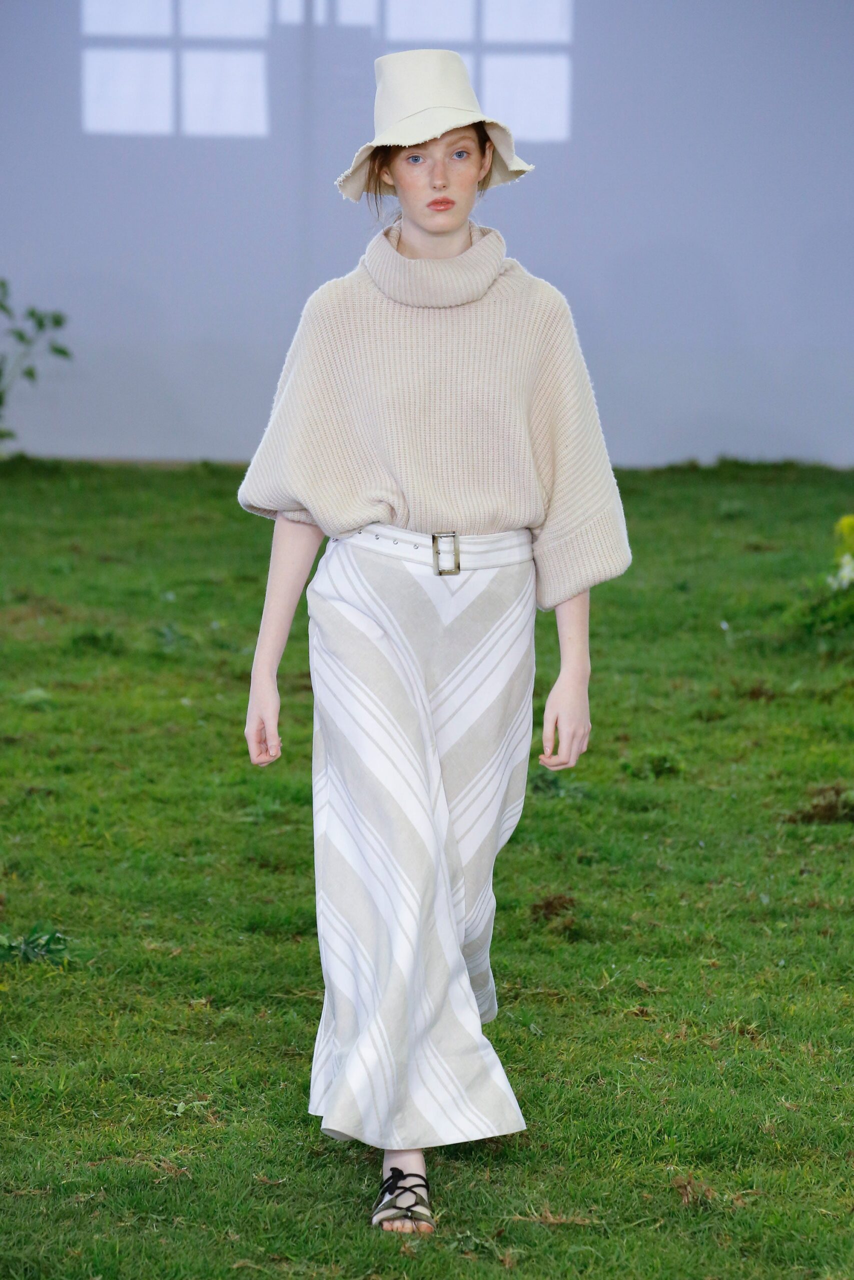 Lee Mathews Australia Resort 19 Look 3