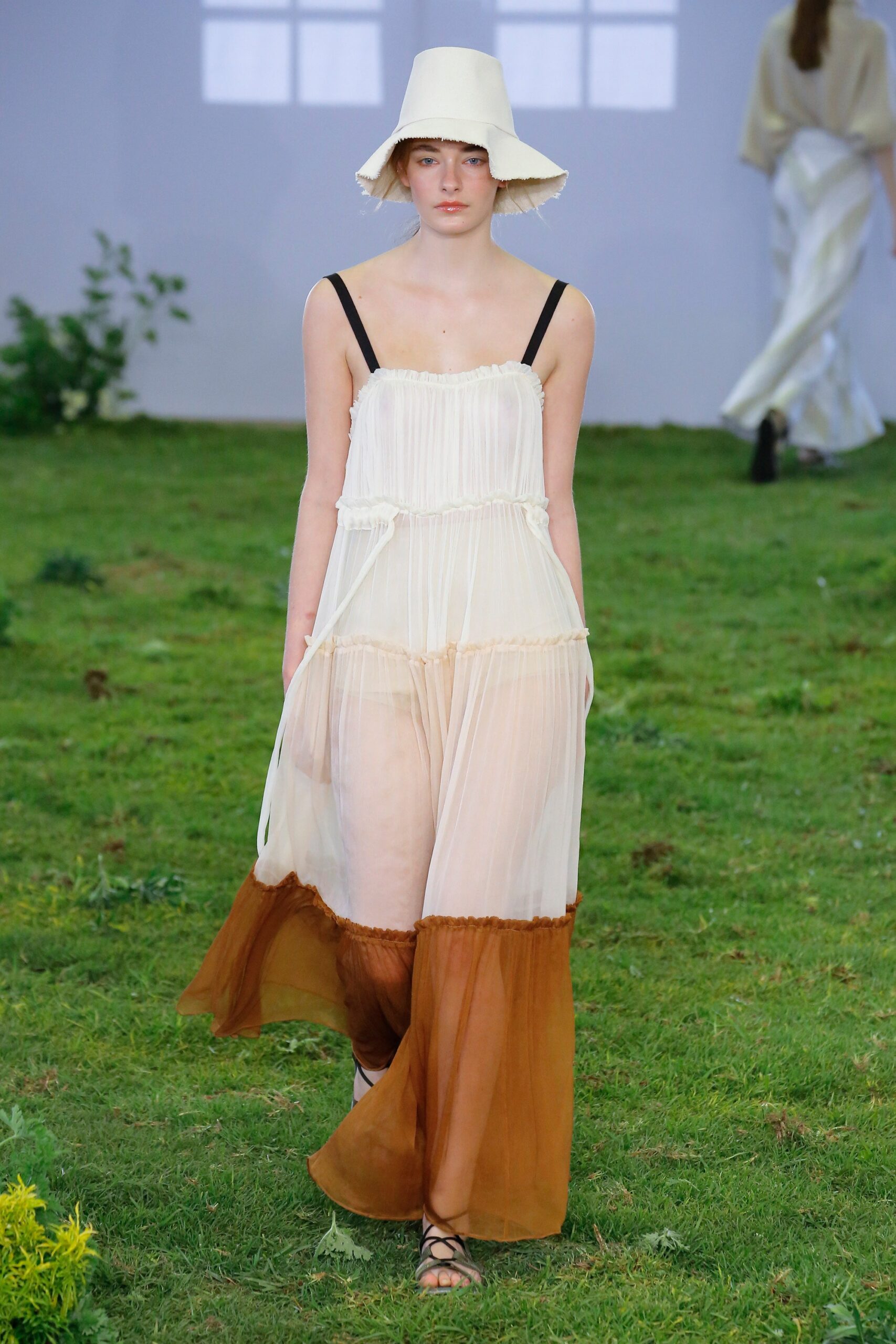 Lee Mathews Australia Resort 19 Look 4