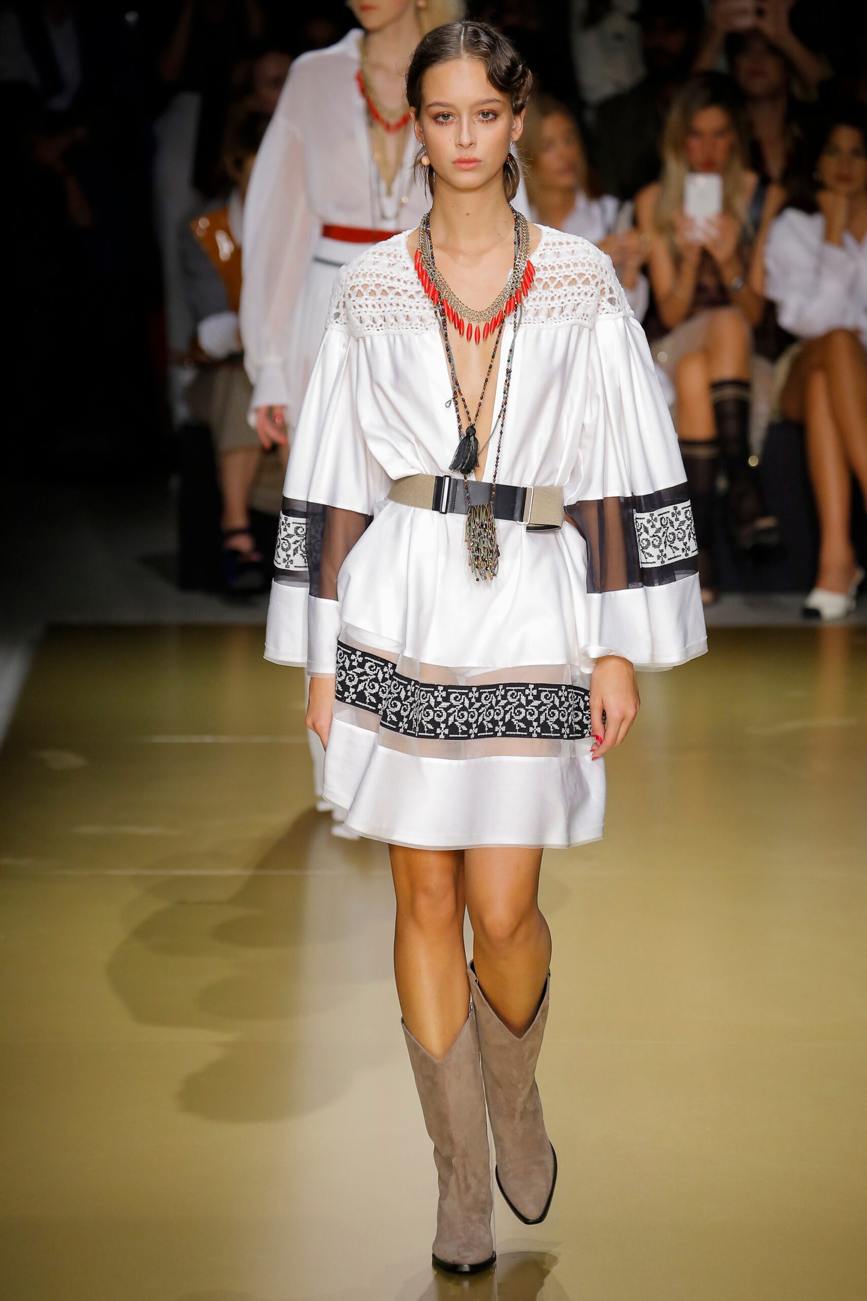 Les Copains S/S 18 Look 12