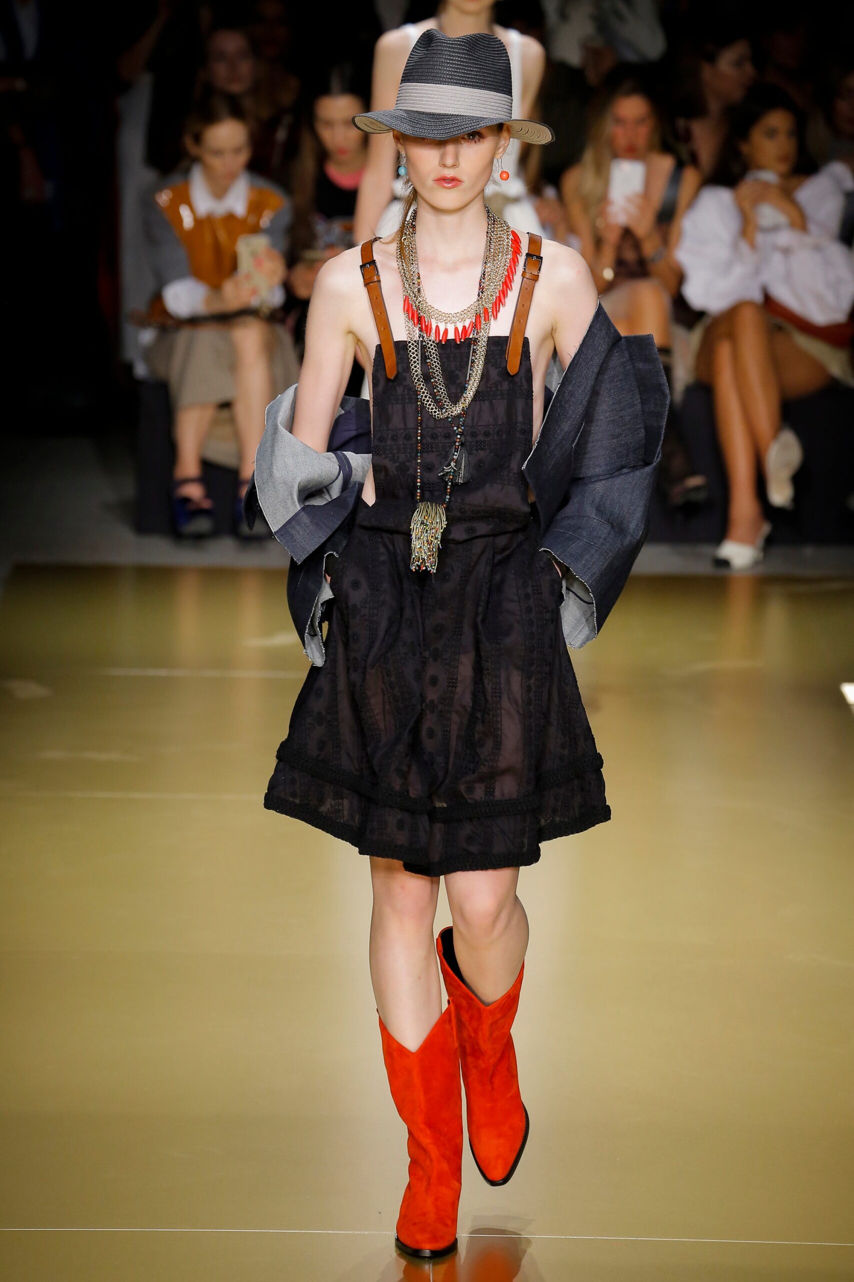 Les Copains S/S 18 Look 24