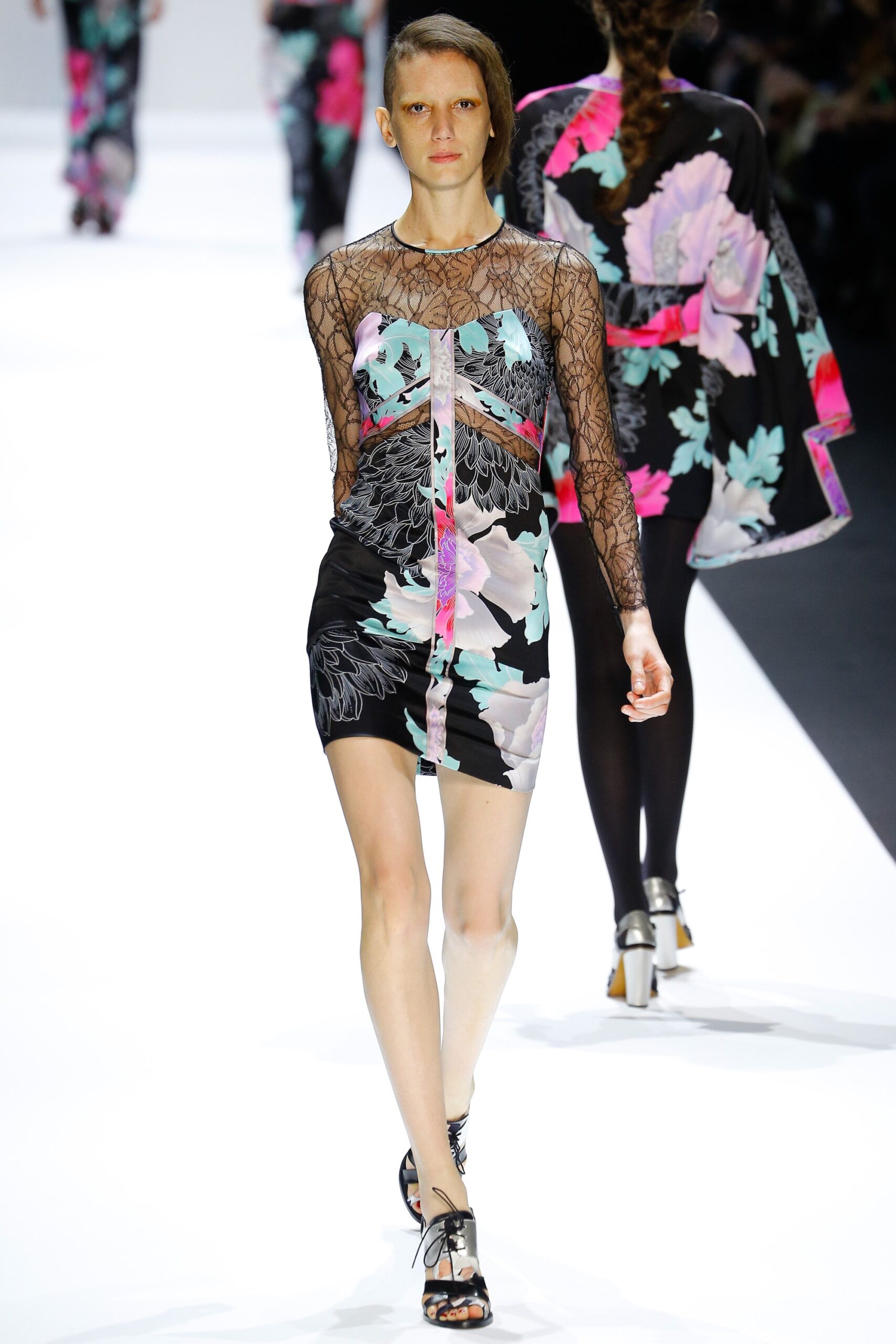 Leonard Paris F/W 16 Look 14