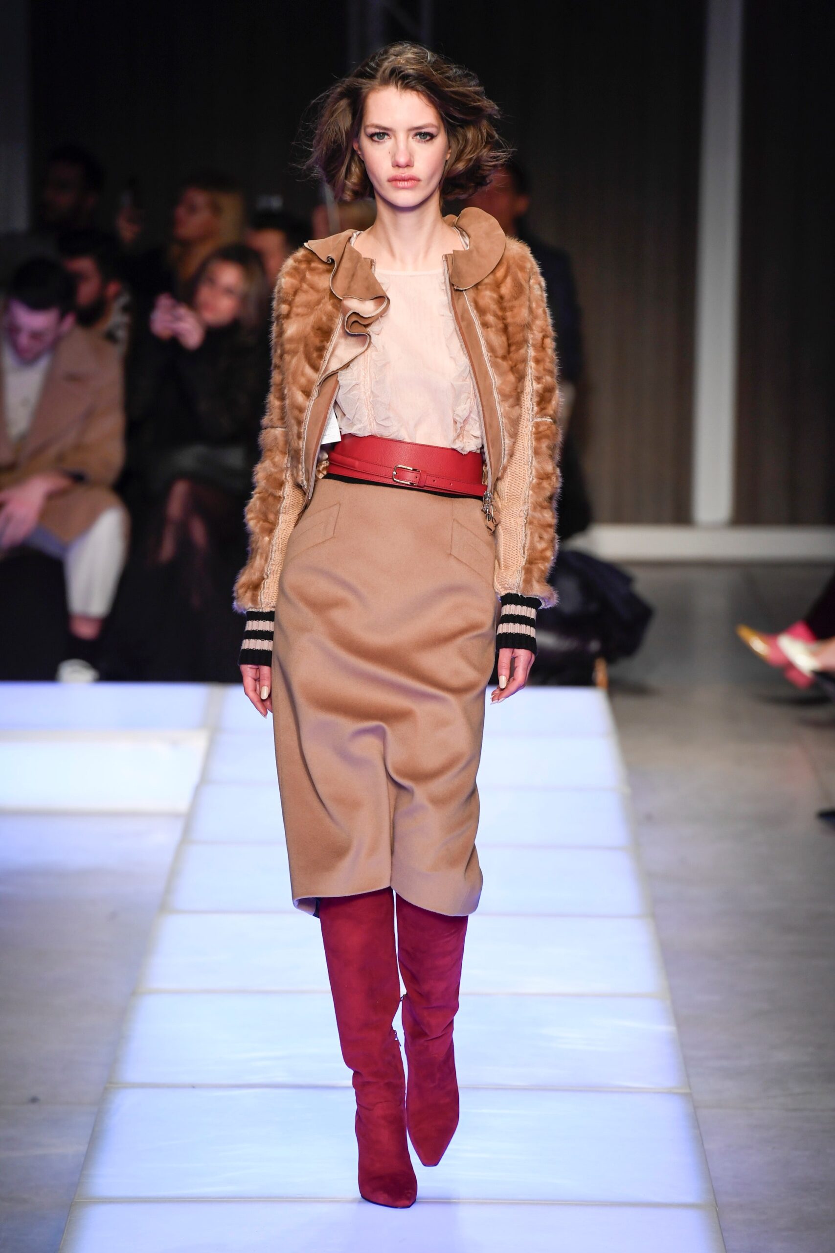 Les Copains F/W 18 Look 8