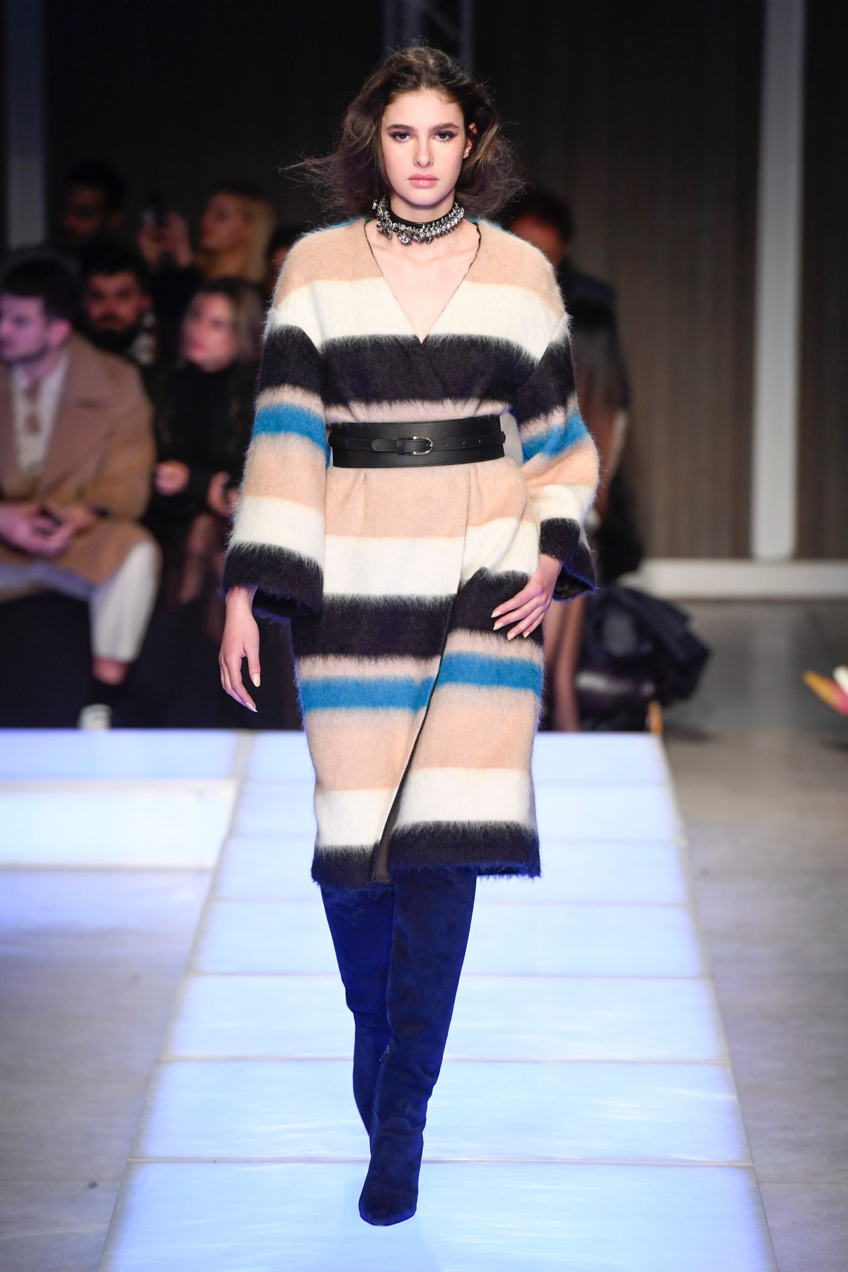 Les Copains F/W 18 Look 15