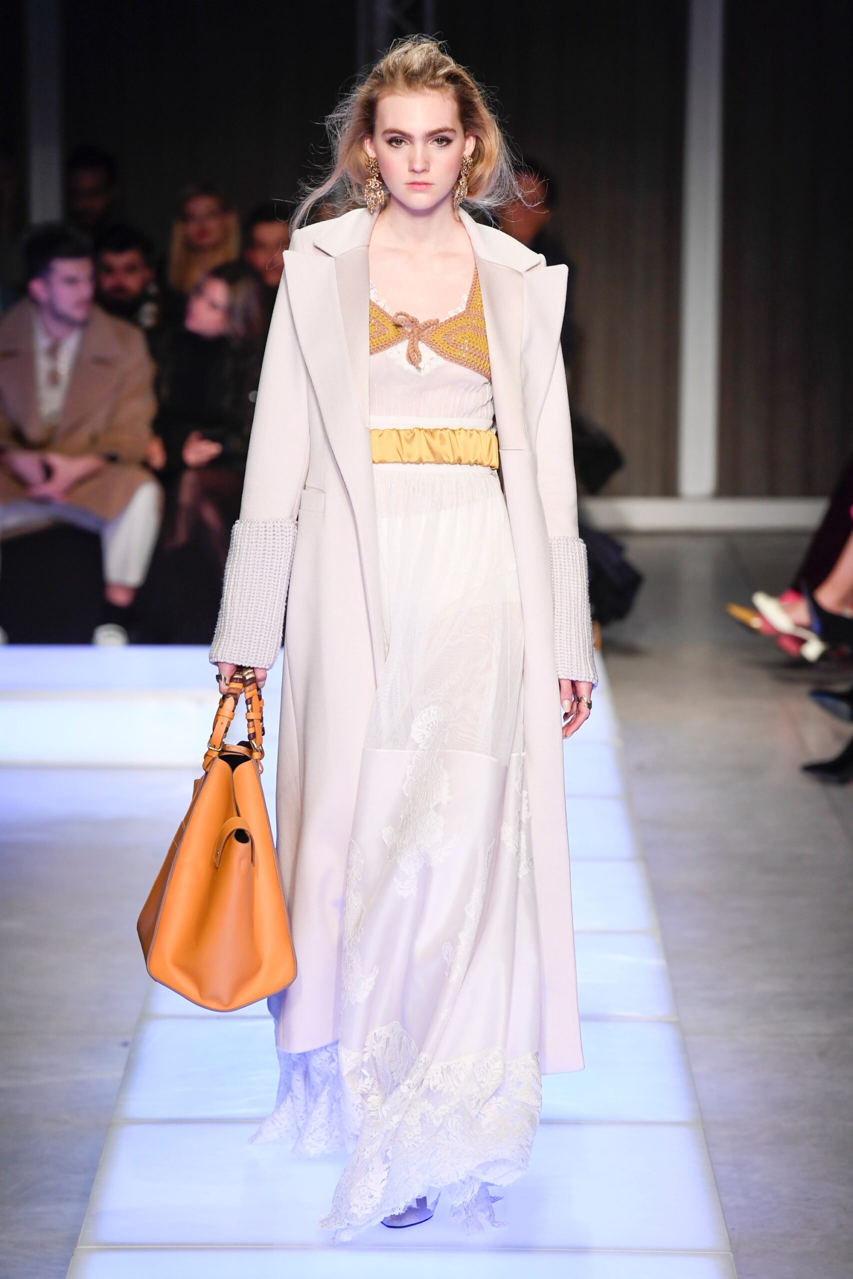 Les Copains F/W 18 Look 20