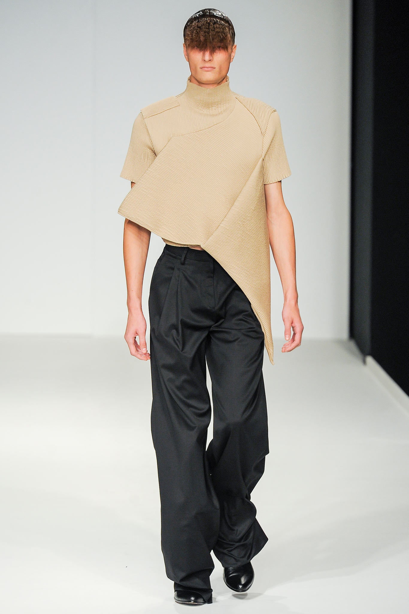 JW Anderson S/S 14 Menswear Look 16