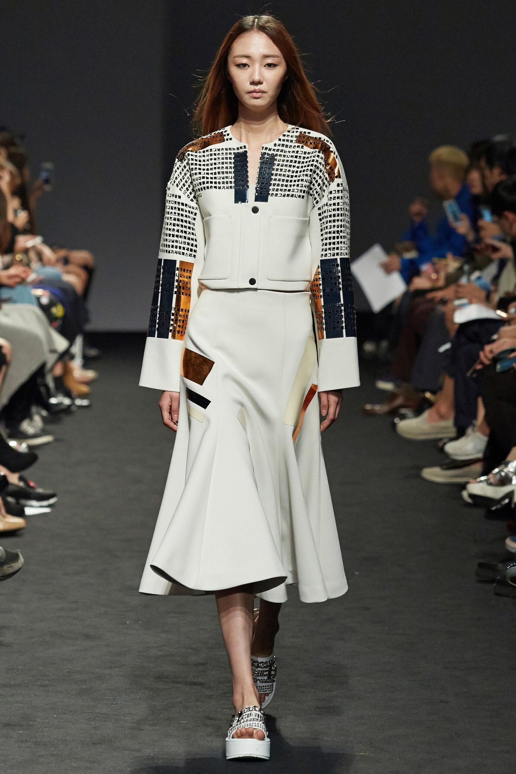 Kaal E.Suktae Seoul S/S 16 Look 31