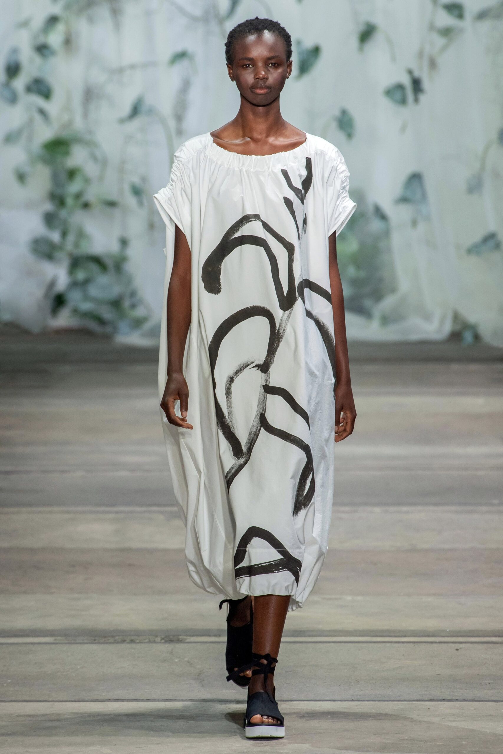 Lee Mathews Australia Resort 20 Look 11