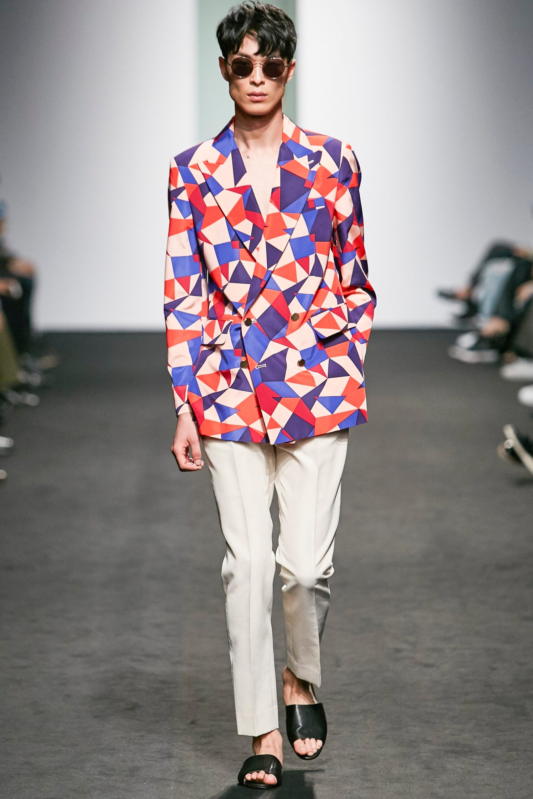 Kim Seo Ryong Seoul S/S 16 Look 3