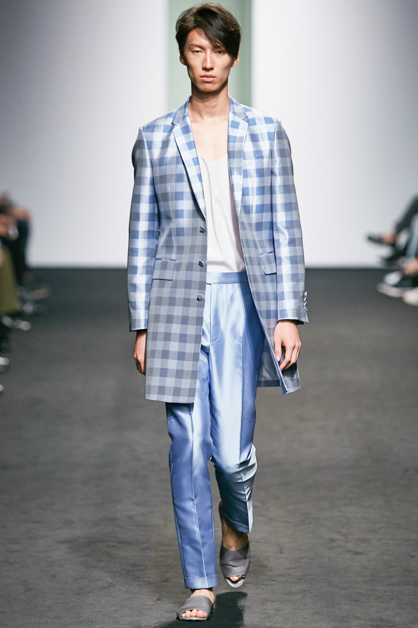 Kim Seo Ryong Seoul S/S 16 Look 11