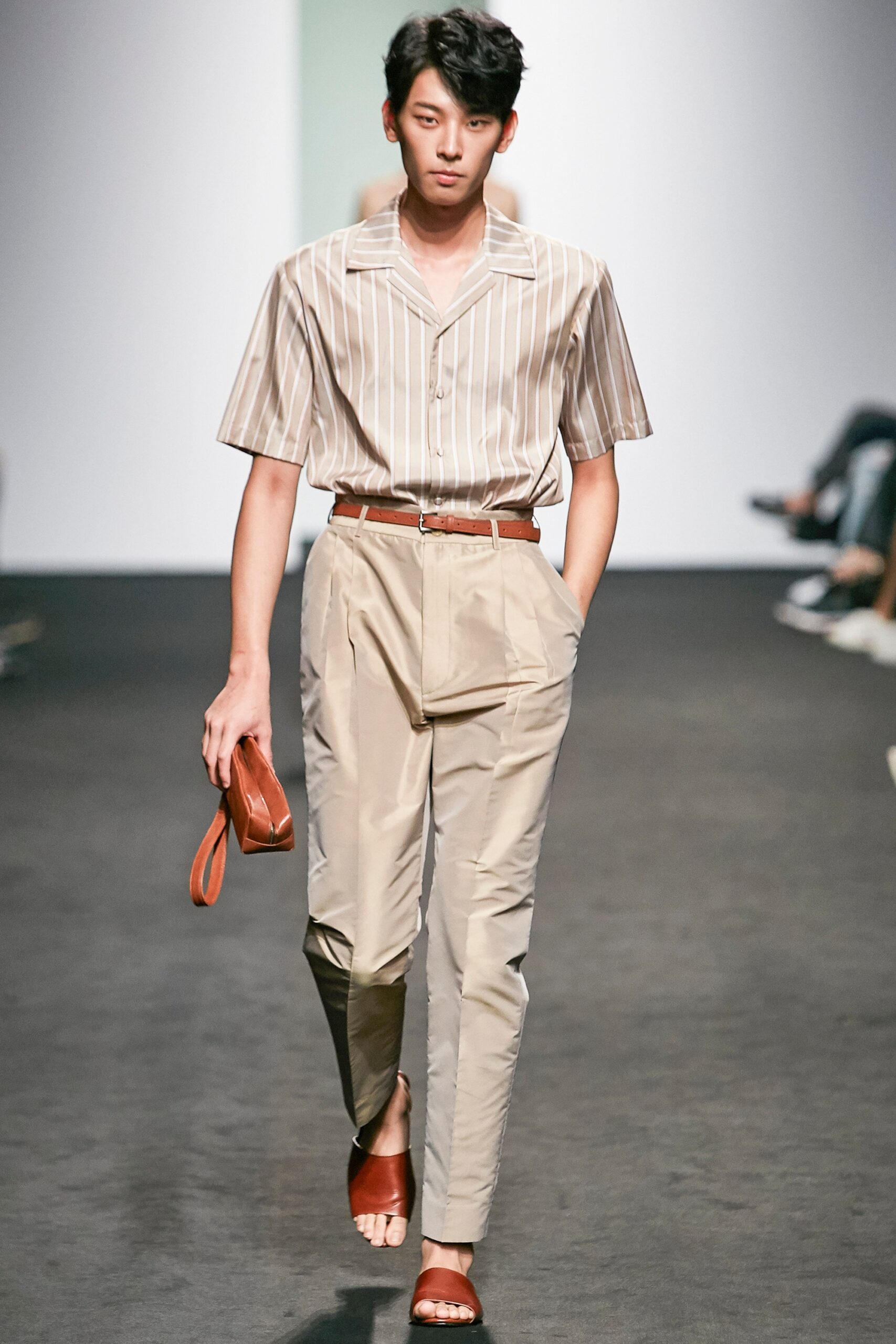 Kim Seo Ryong Seoul S/S 16 Look 21
