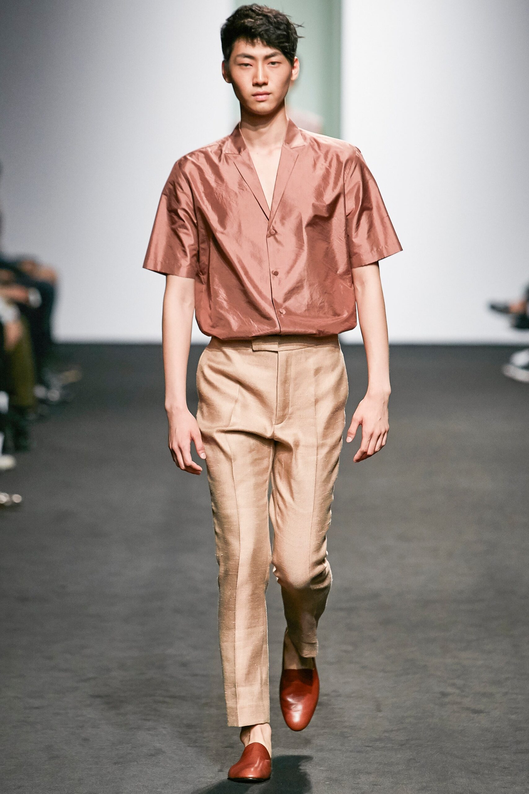 Kim Seo Ryong Seoul S/S 16 Look 23
