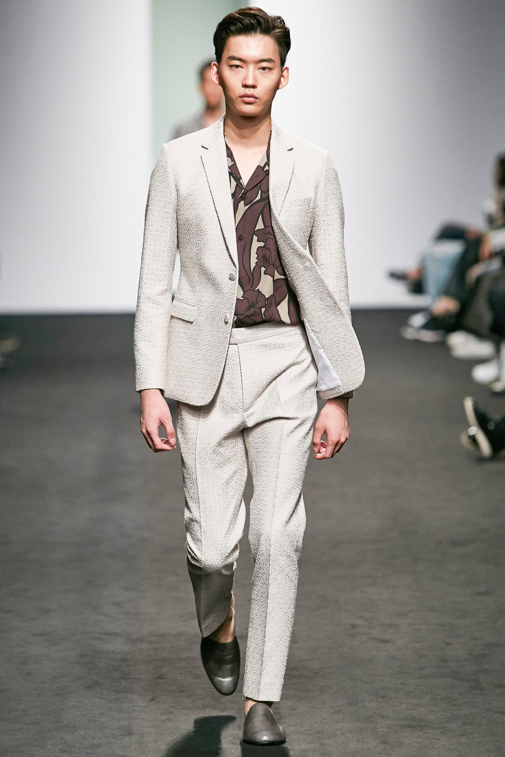 Kim Seo Ryong Seoul S/S 16 Look 26