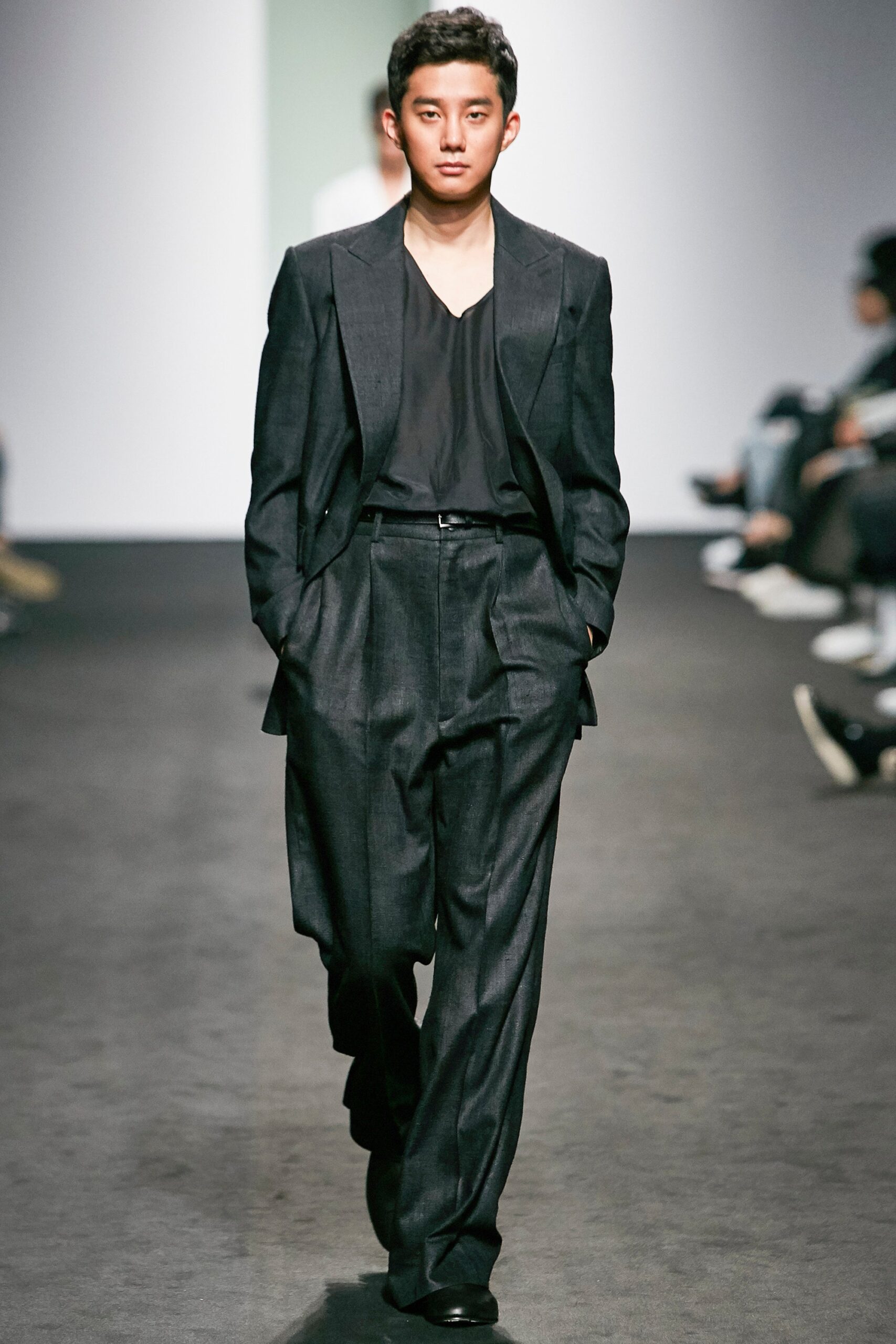 Kim Seo Ryong Seoul S/S 16 Look 44