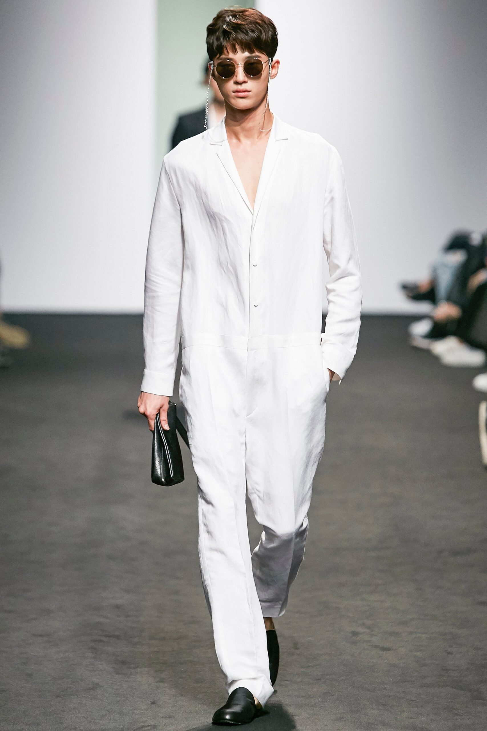 Kim Seo Ryong Seoul S/S 16 Look 45