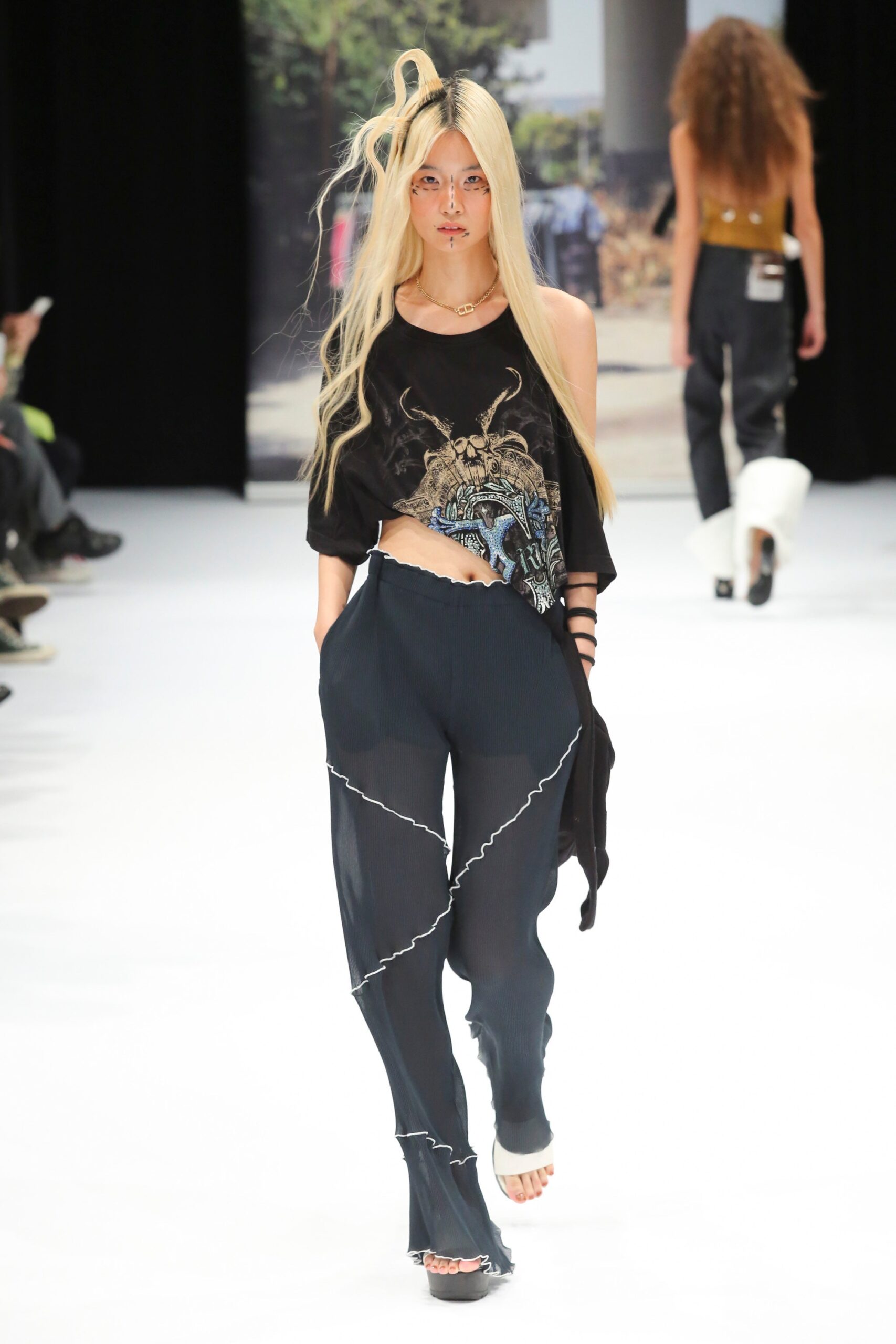 Kotohayokozawa Tokyo S/S 19 Look 12