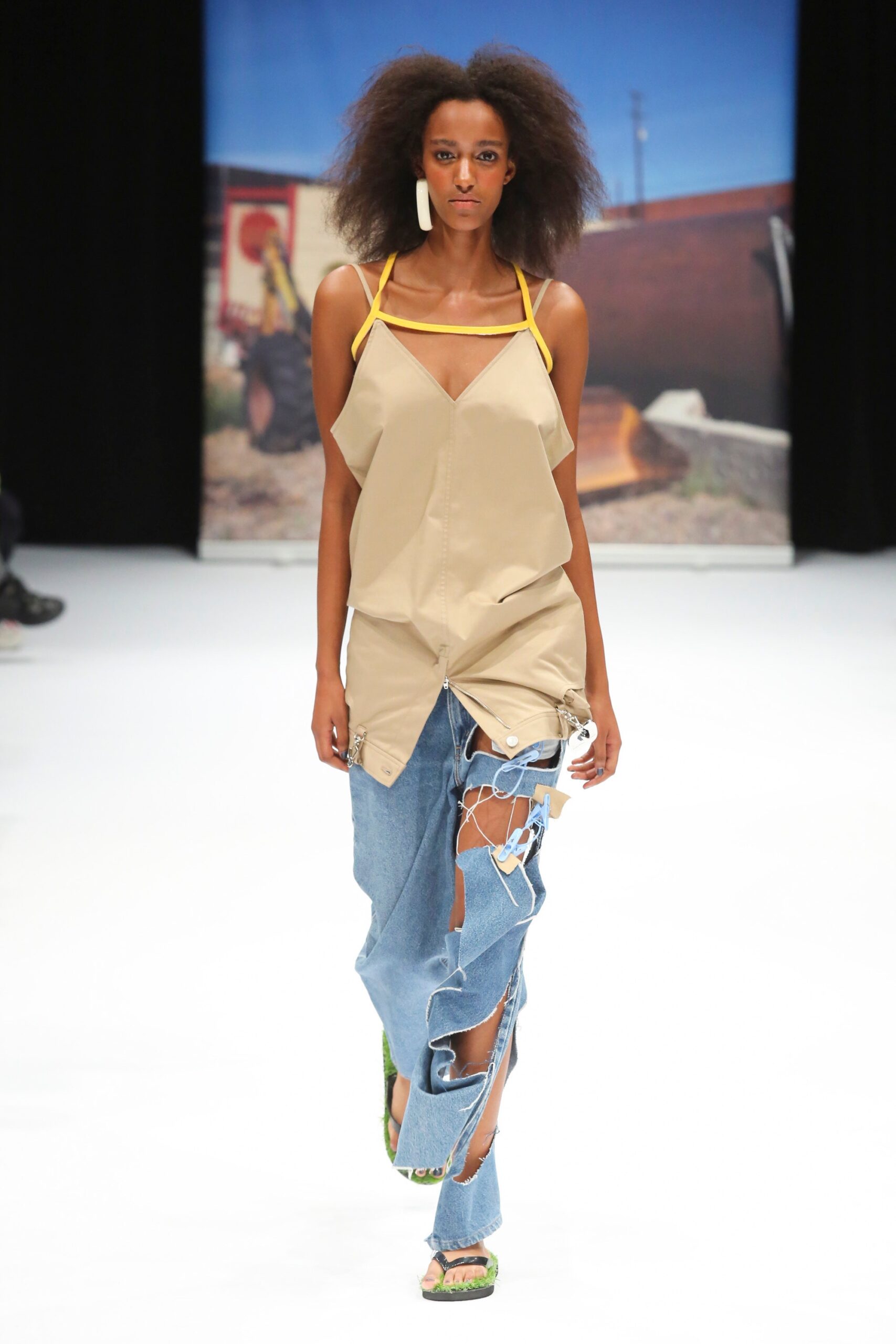 Kotohayokozawa Tokyo S/S 19 Look 27