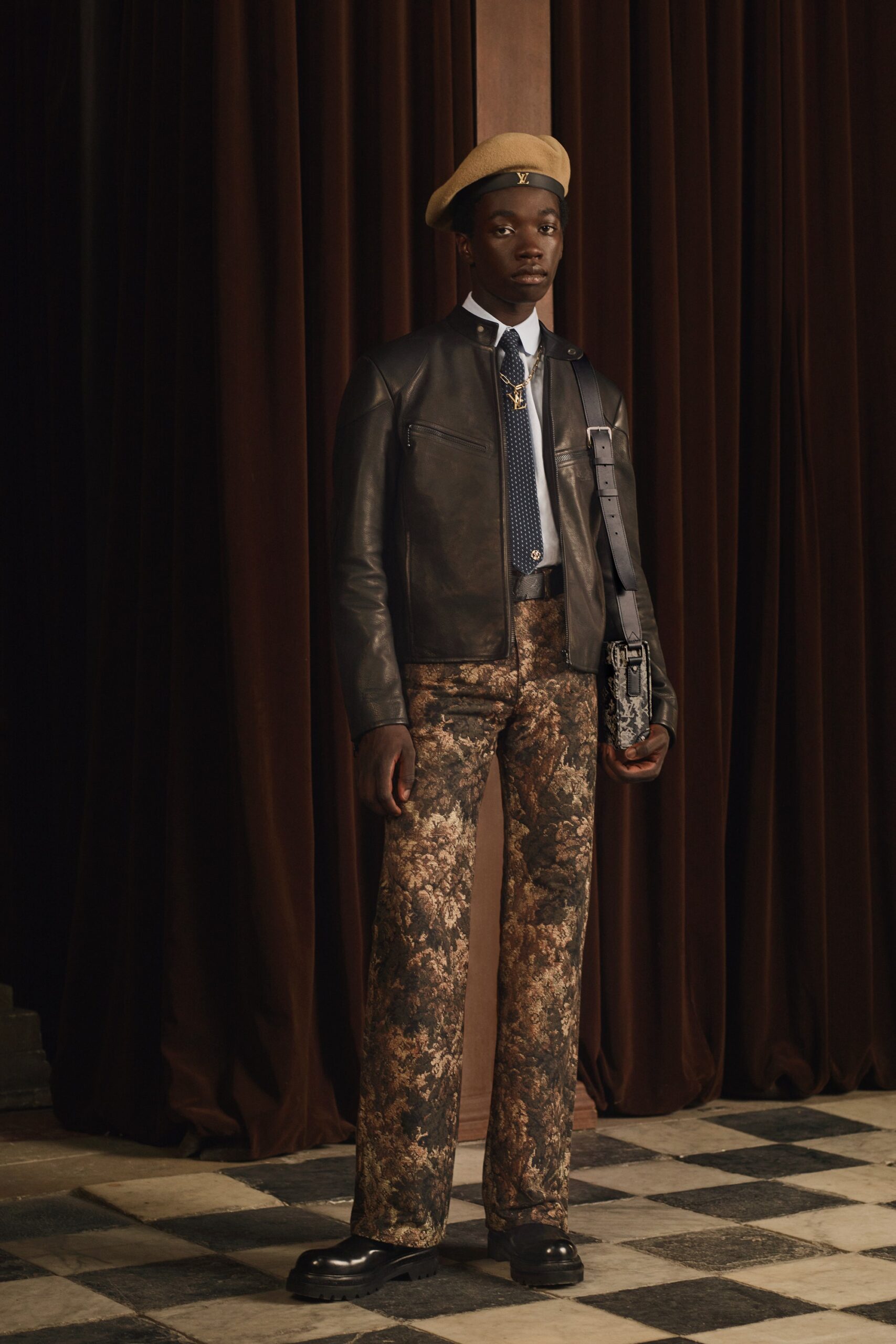Louis Vuitton Resort 21 Look 2
